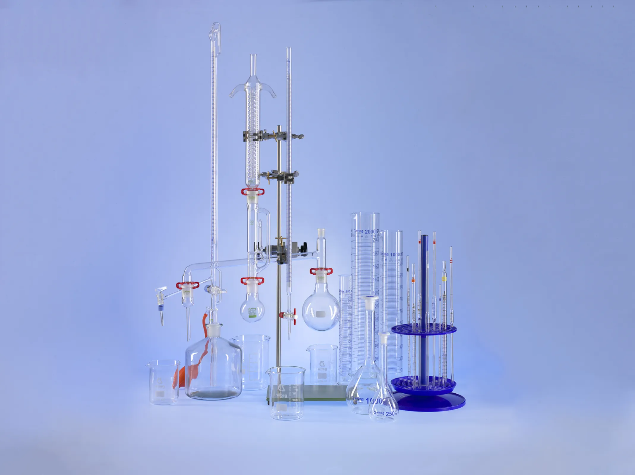 Laboratory Glassware: All our laboratory glassware is produced according to the existing norms DIN/ISO/ASTM etc.