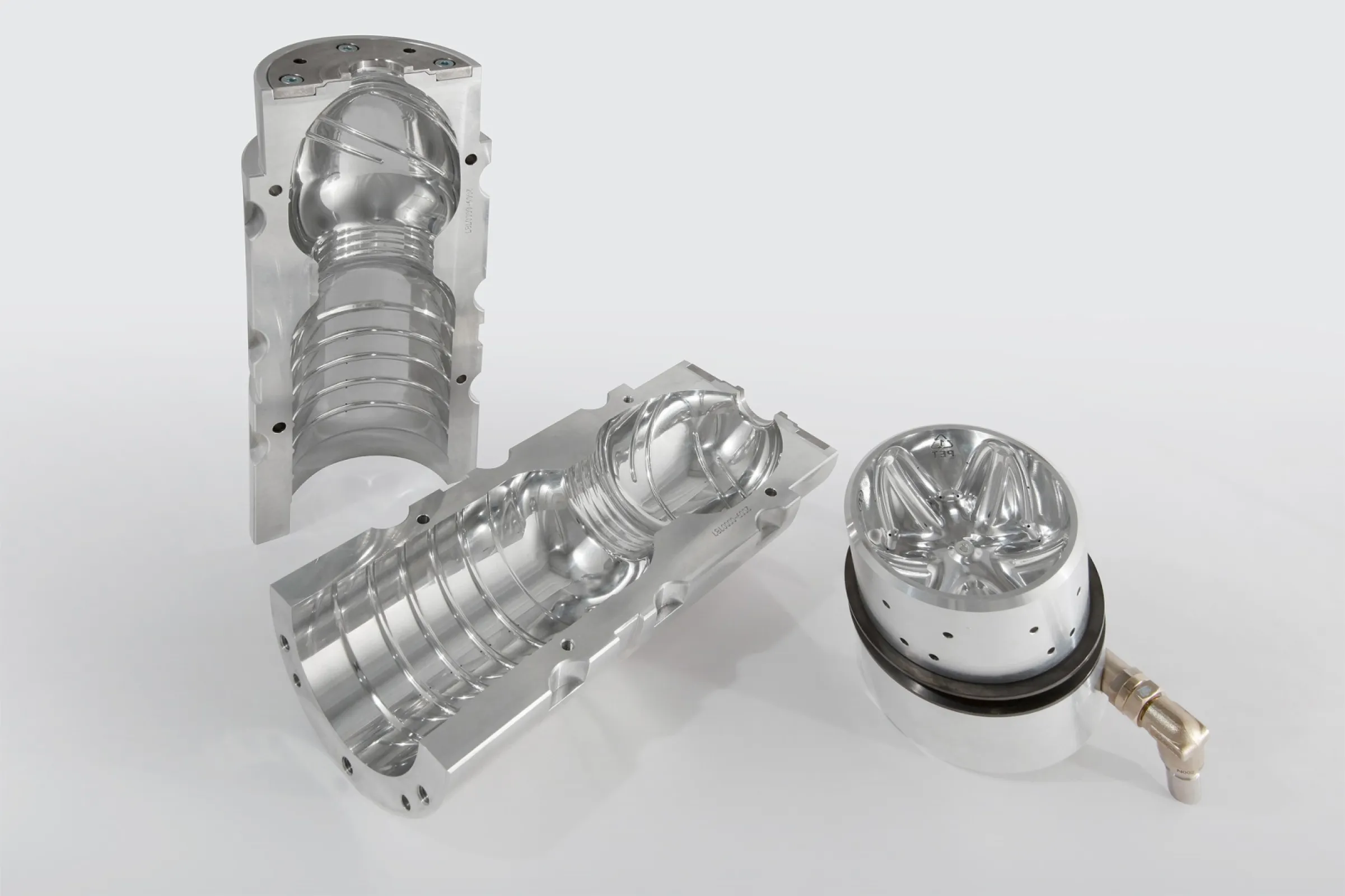 we realize linear strech blow molds and round running stretch blow molds.