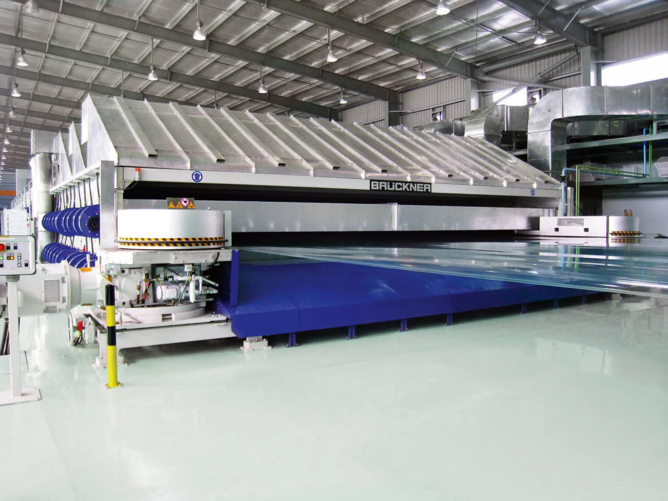 Fastest and widest film stretching lines