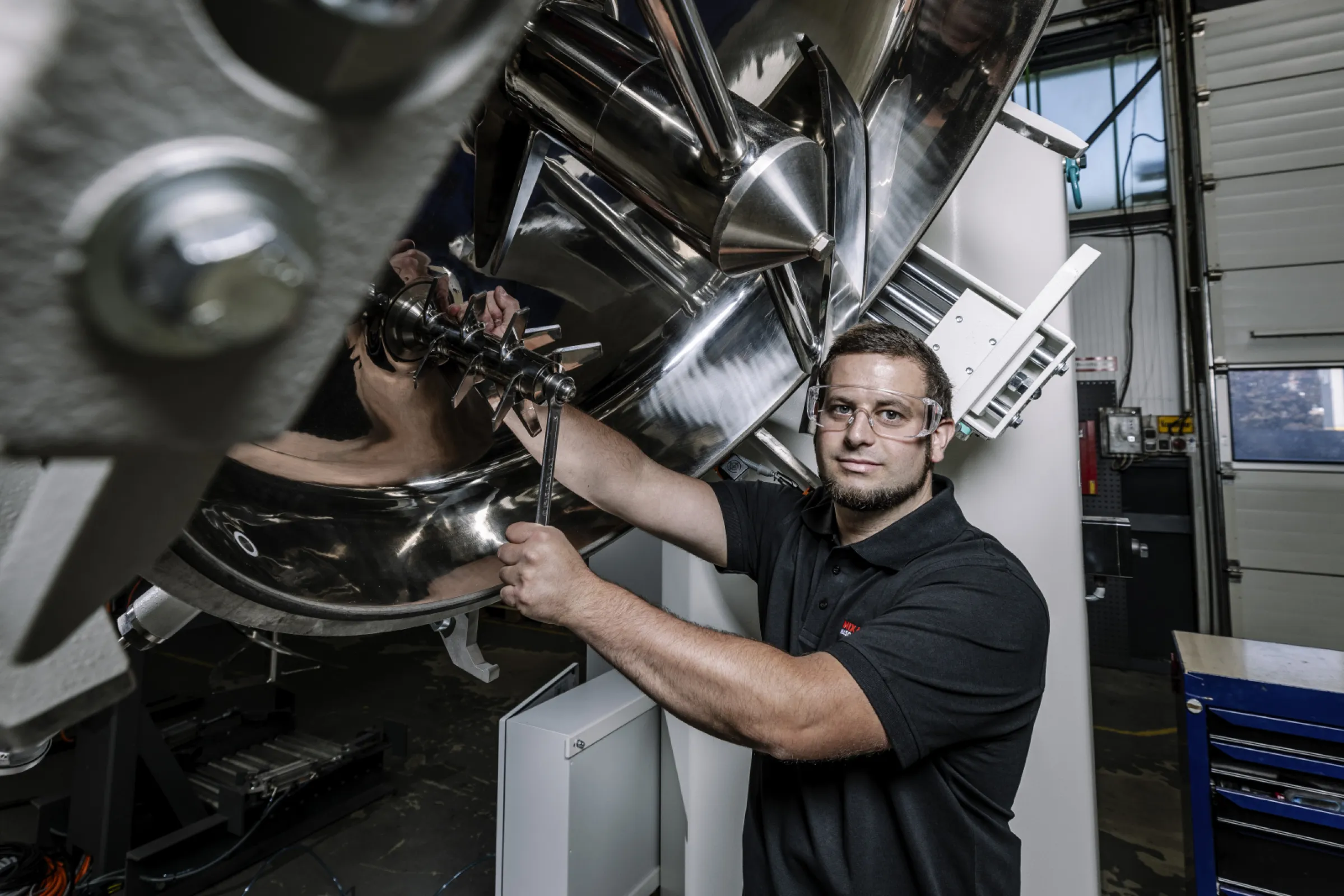 Mechanical Assembly of Container Mixers