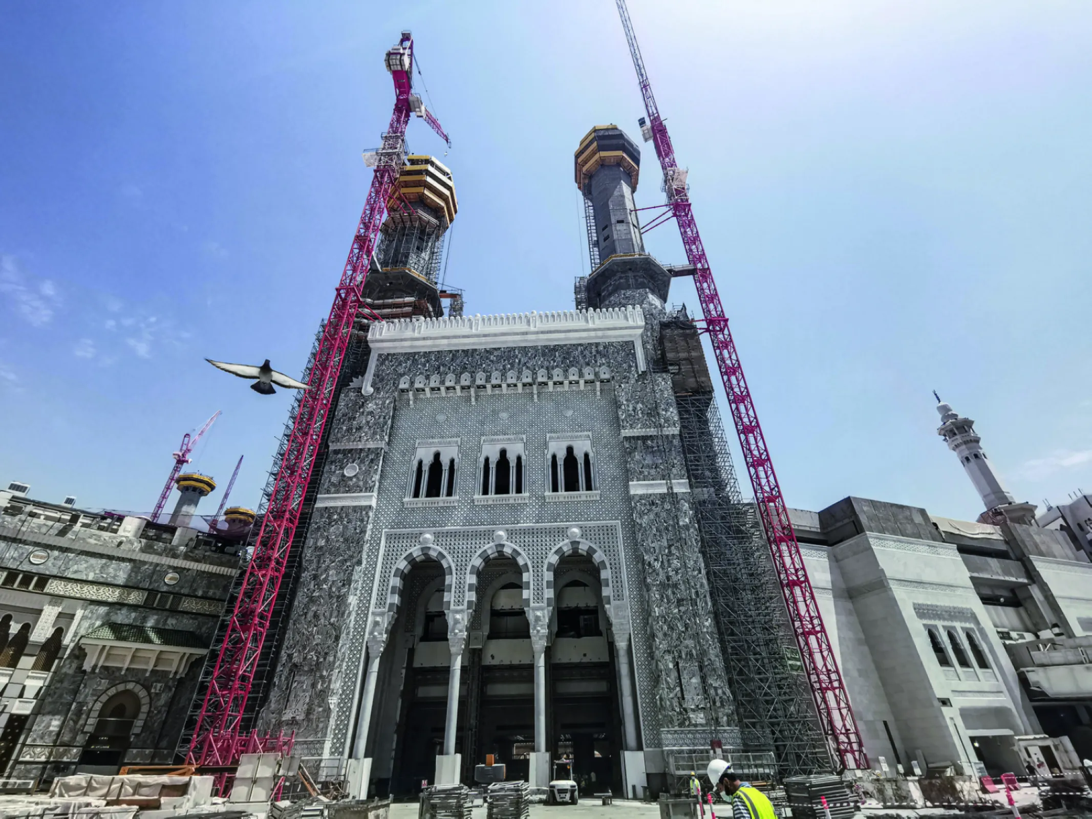 Project: Minarets Grand Mosque; Location: Mecca, Saudi Arabia