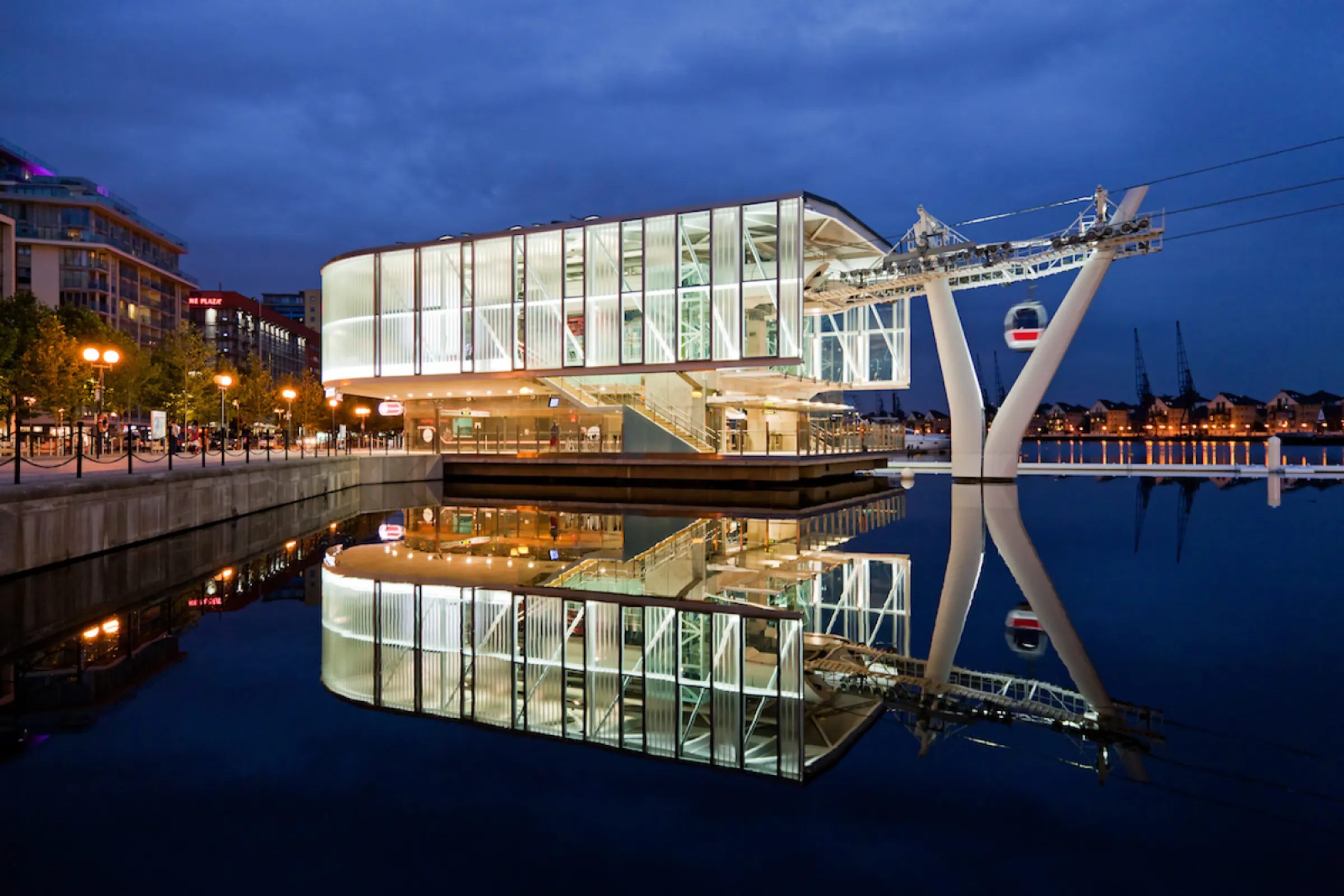 Emirates Cable Car (Olympic Games 2012), London/England - LINIT®EcoGlass P 26/60/7, solar, TH (toughened, heat-soak-test)