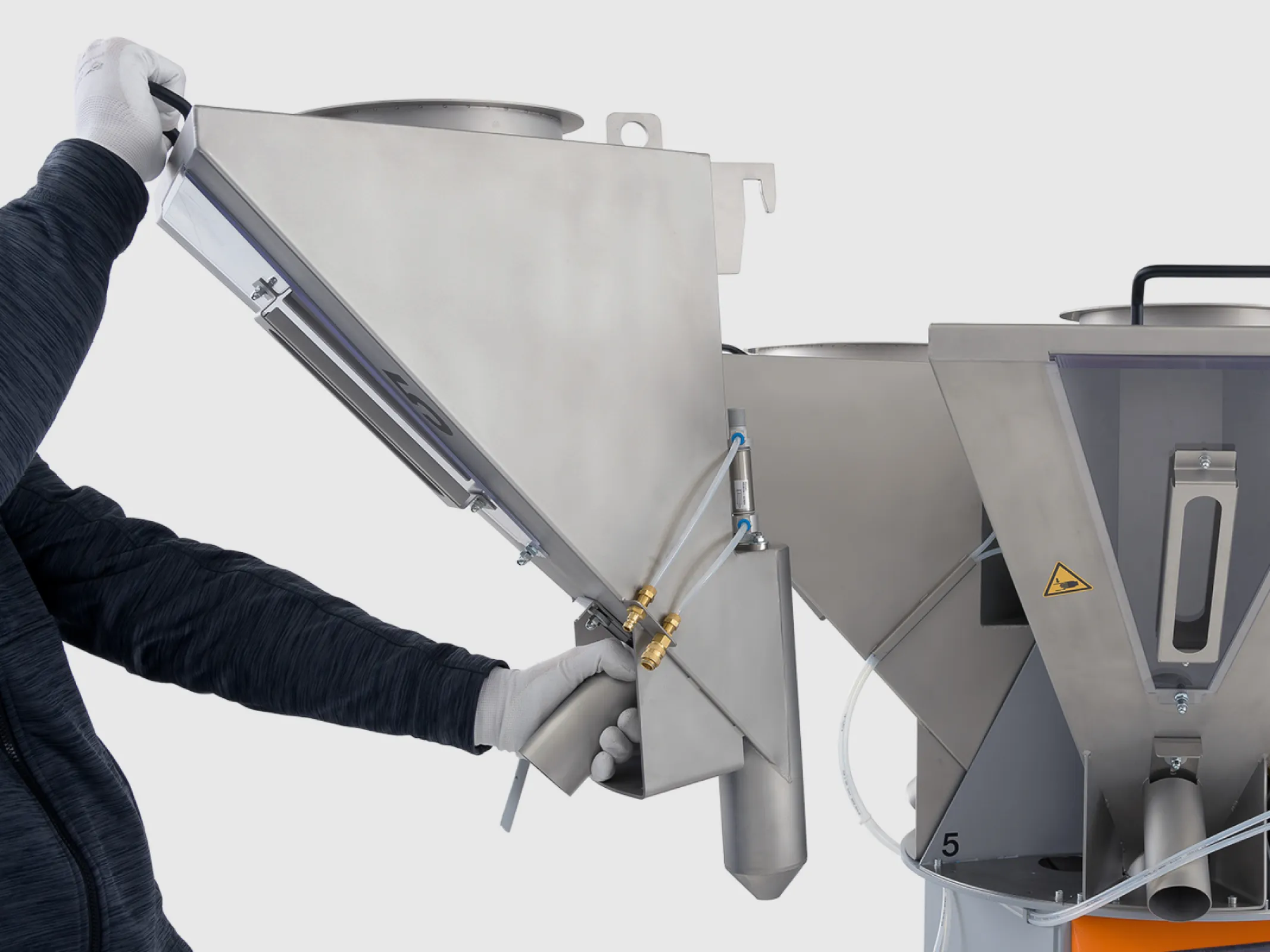 Fastest material changeovers and cleaning