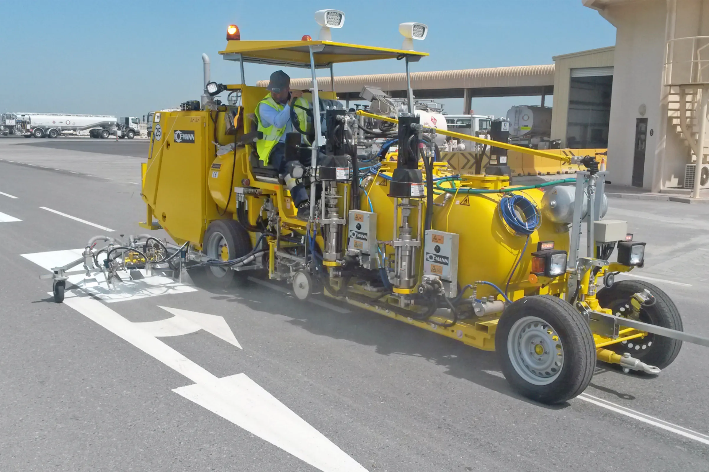 Runway Line Marking Machine HOFMANN H33