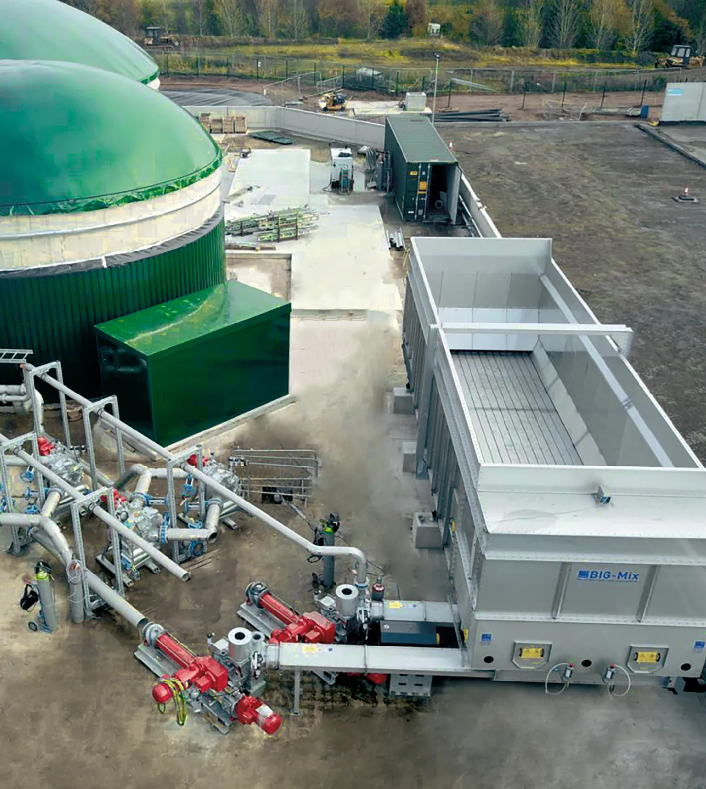 Solids feeding system incl. double screw conveyor