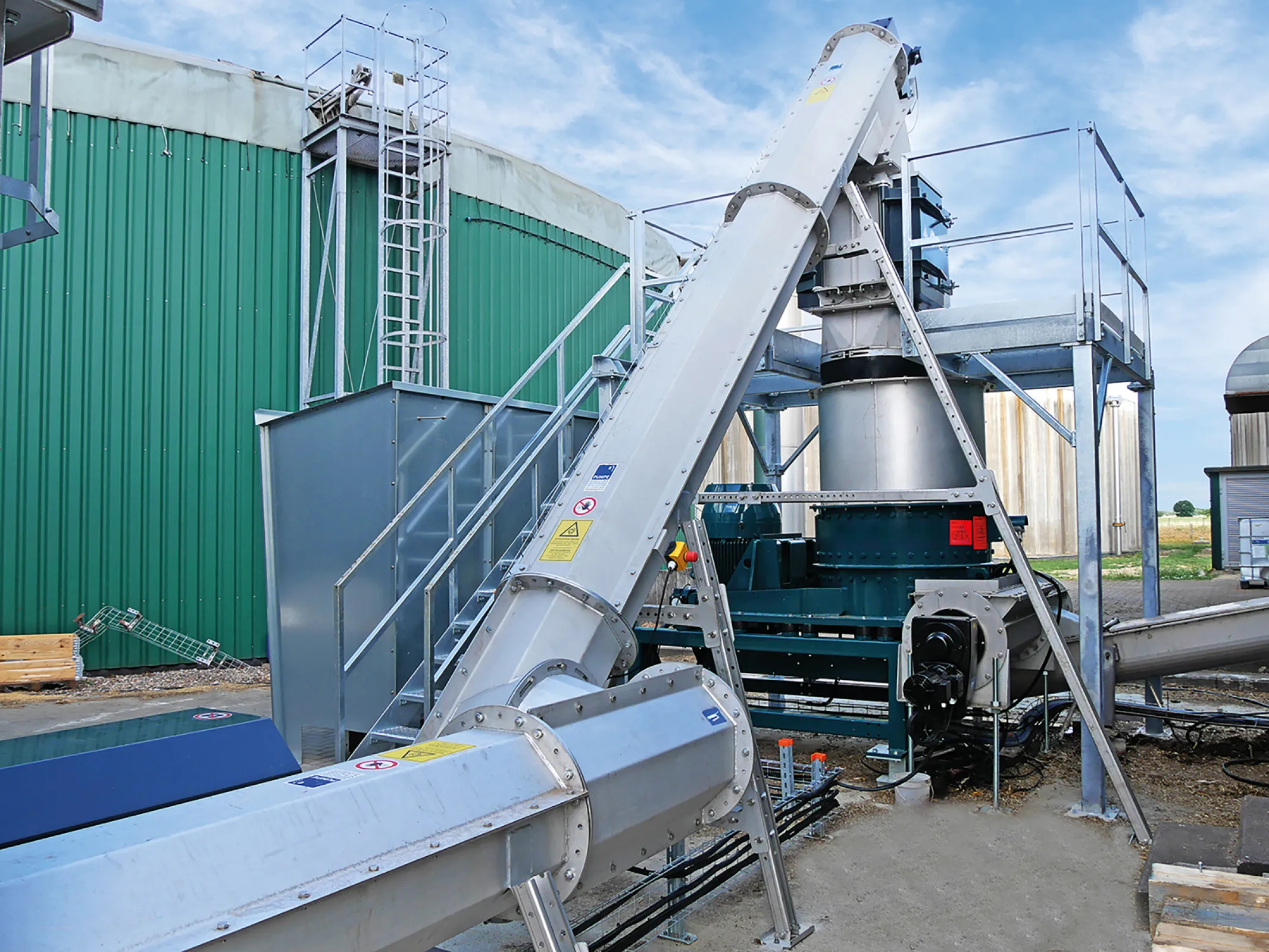 Integrated autoamtic magnetic seperator