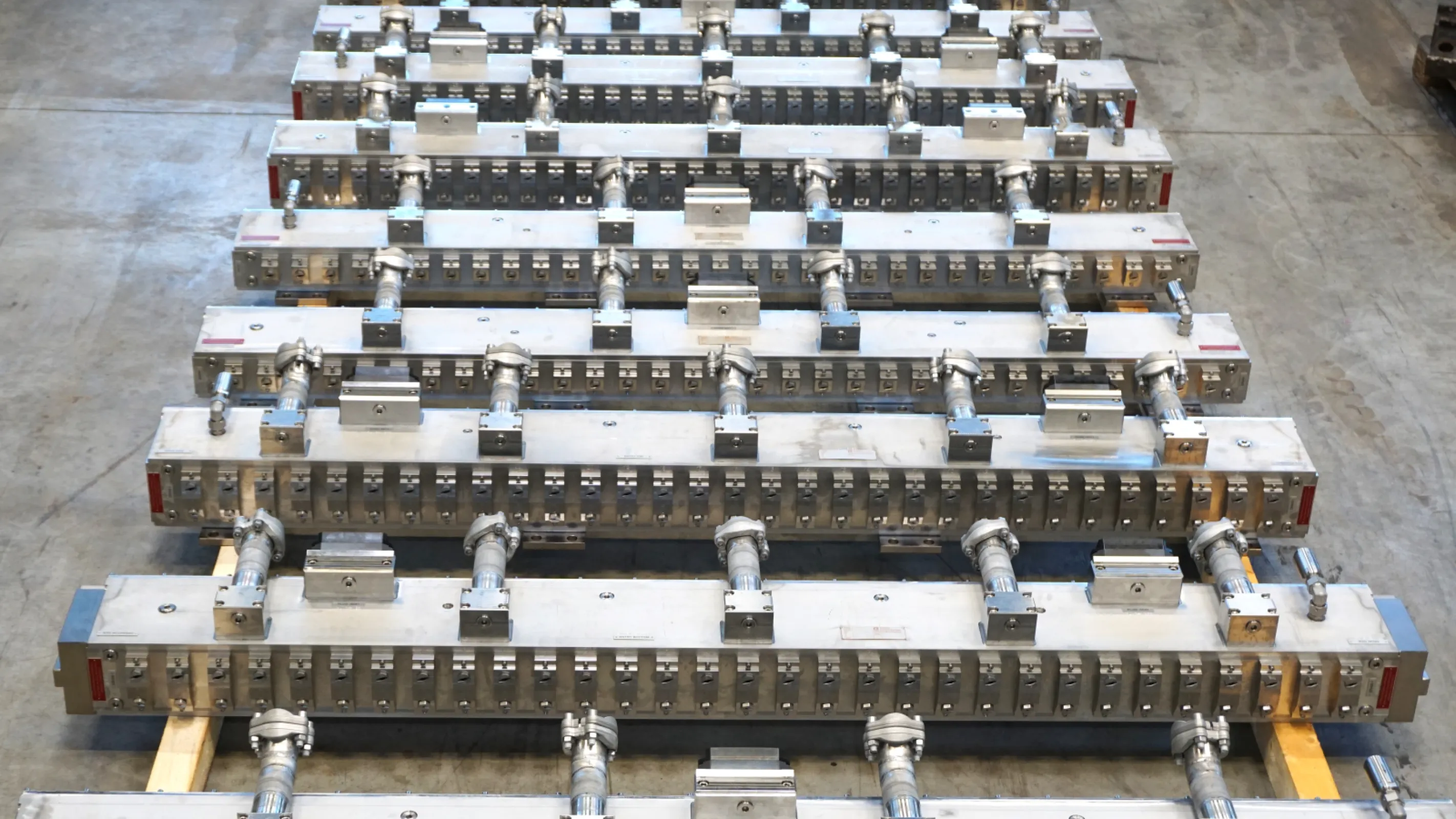 different spray bars EPSd for HSM F1-F4, incl. PHRAGMSPRAY® spray valves