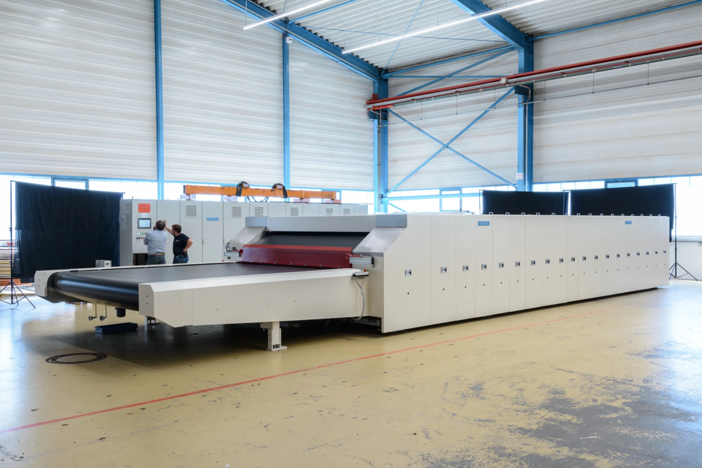 MEYER Large scale laminating machine