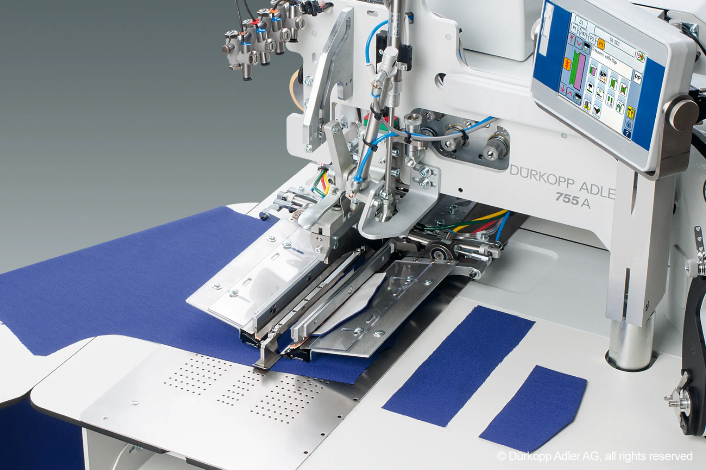 755 A | Sewing unit for runstitching of straight and slanted piped pockets, flap pockets and welt pockets