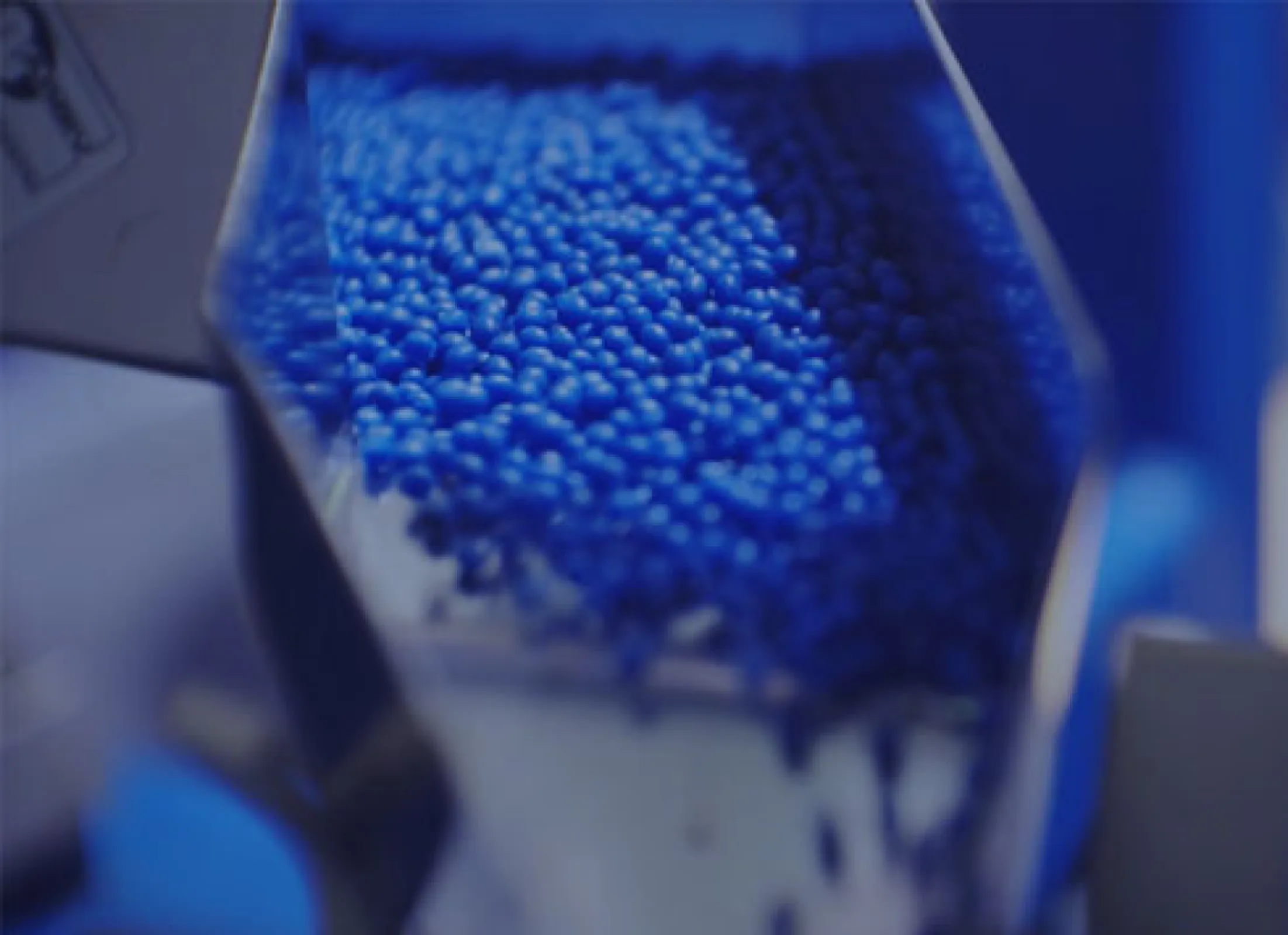 Due to the particularly high performance of the individual film layers, they can be designed thinner. This saves you valuable raw material