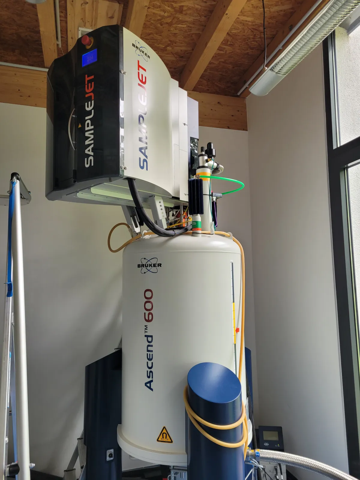 BRUKER Avance NEO 600 MHz, TCI cryo-probe; one of our 4 NMR spectrometers