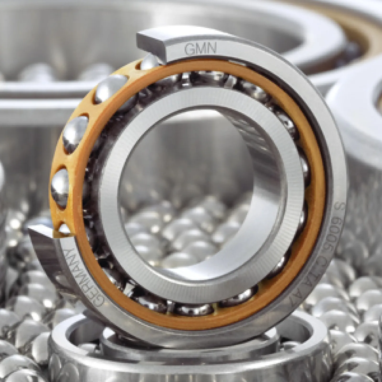 High precision ball bearing