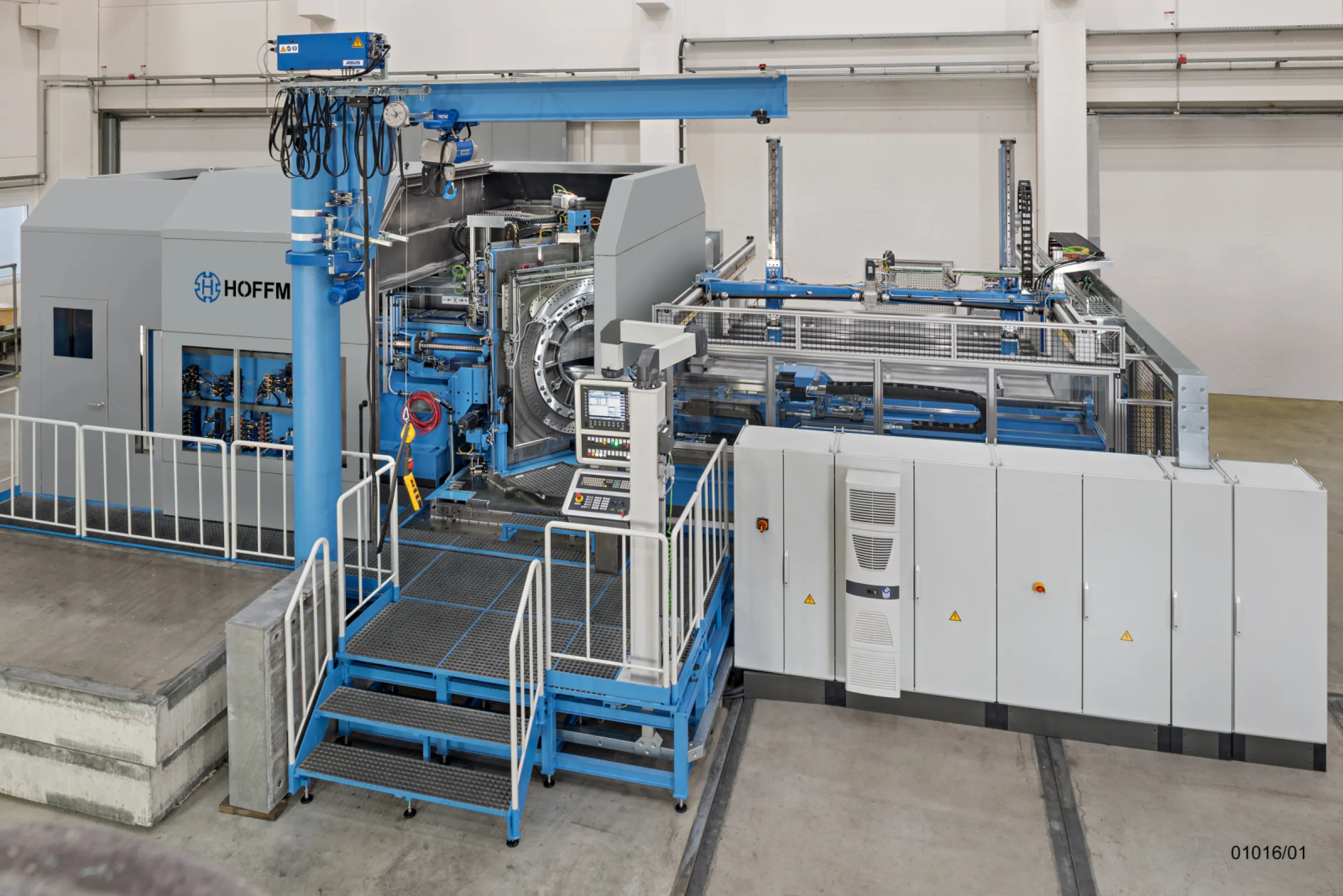 Broaching machine type RIWX 6,3 x 2200 - with tool changer - for compressor guide rings