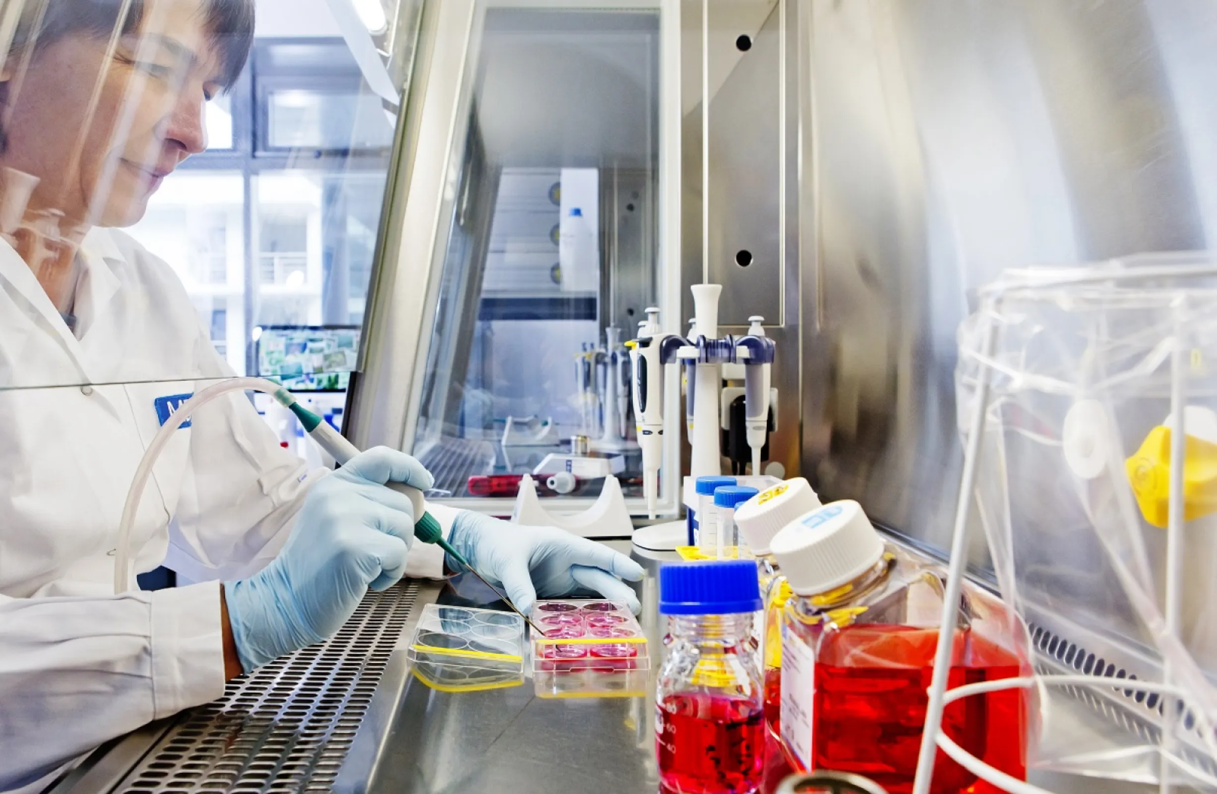 Translating promising approaches for therapeutics and diagnostics into new medical solutions (Photo: C. Wüstenhagen)