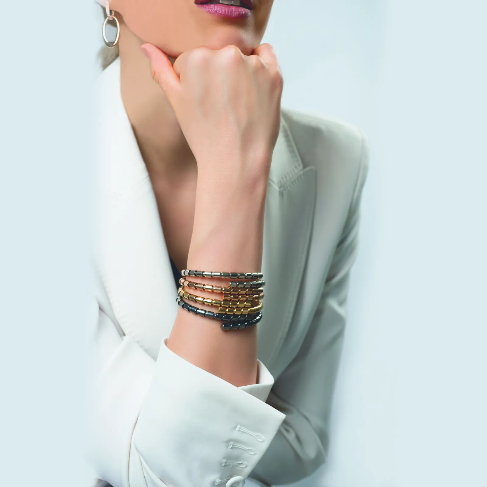 Rondello, bangles in 18k rose-, yellow-, black- and white gold