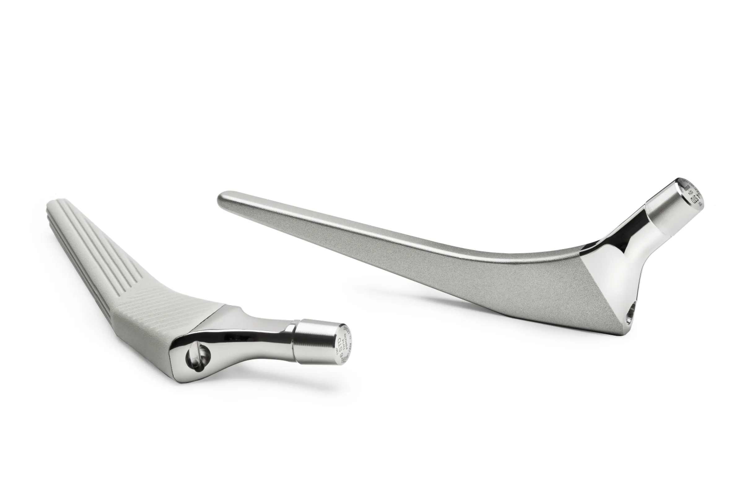 Expersus hip stem, cementless & cemented