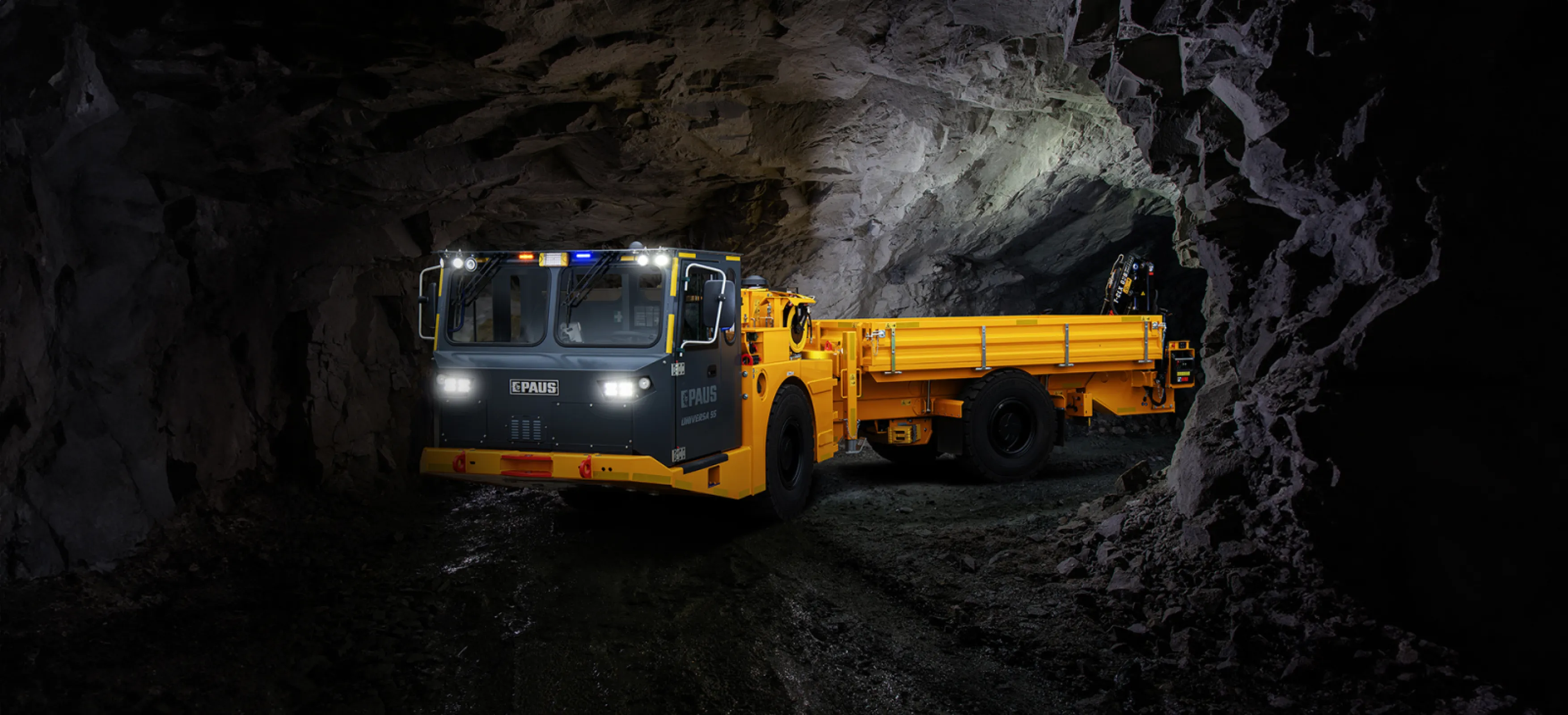 Utility vehicle UNIVERSA 55