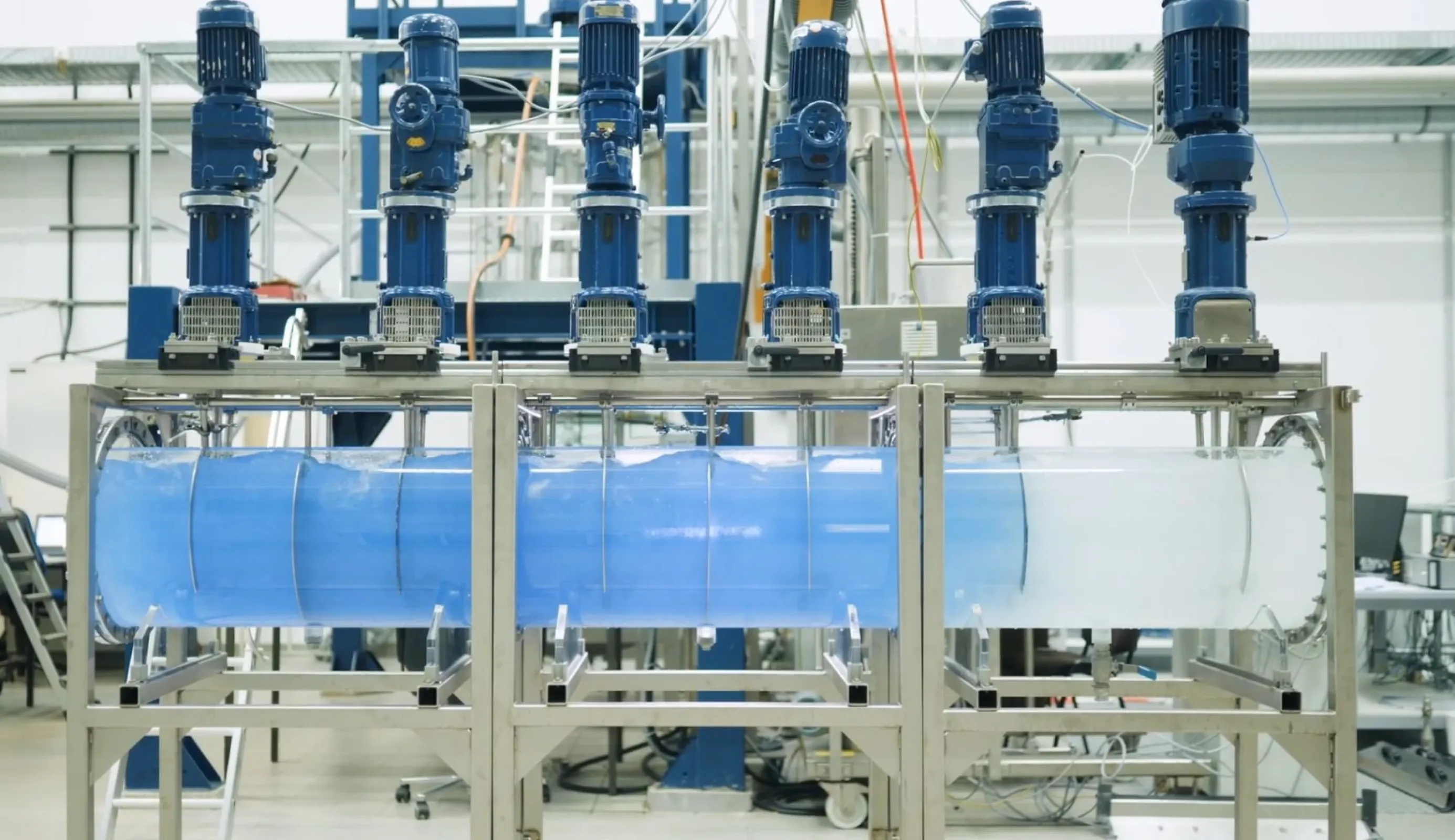 Pilot plant autoclave for testing