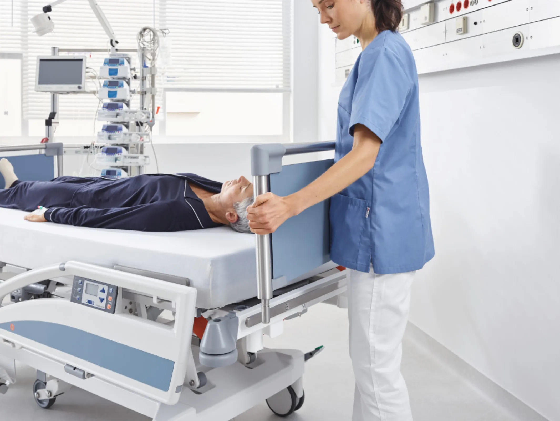 ICU bed Sicuro tera from Stiegelmeyer