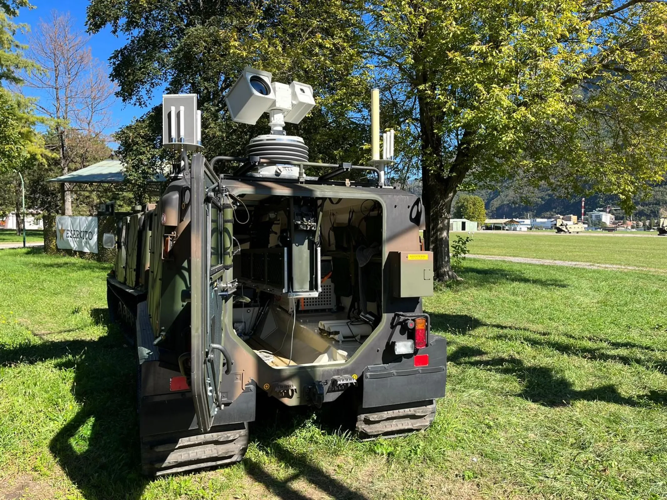 SOMAG Mount NSM 400 as part of counterdrone system