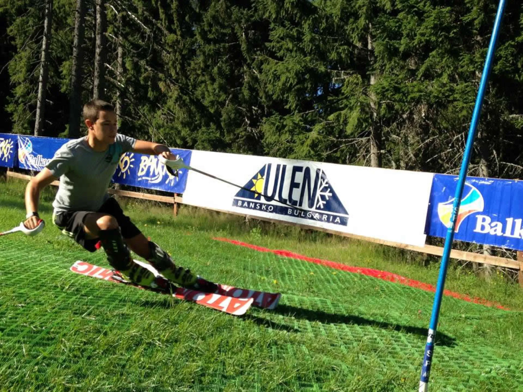 Fun on small and large dry ski slopes for kids and racer