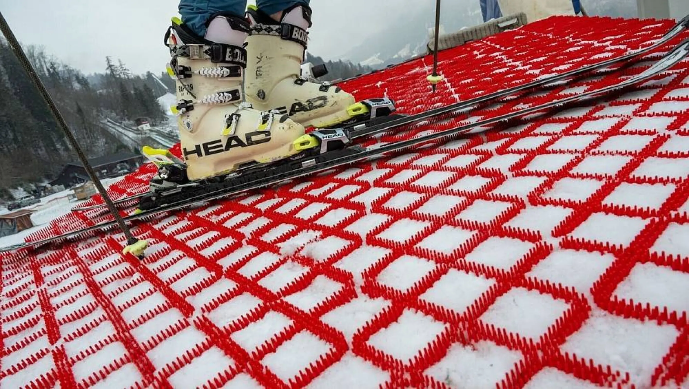 Perfect grip and hold for skis and boards