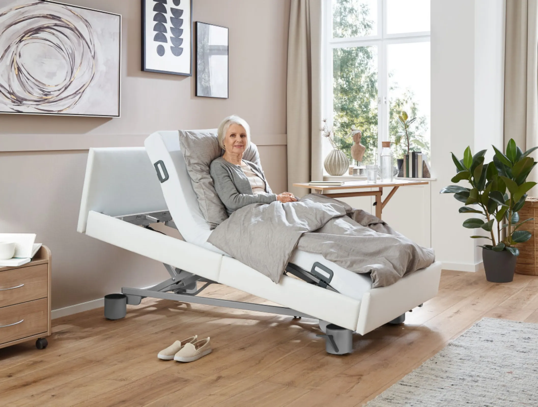 Care bed Regia from Stiegelmeyer Group brand Burmeier