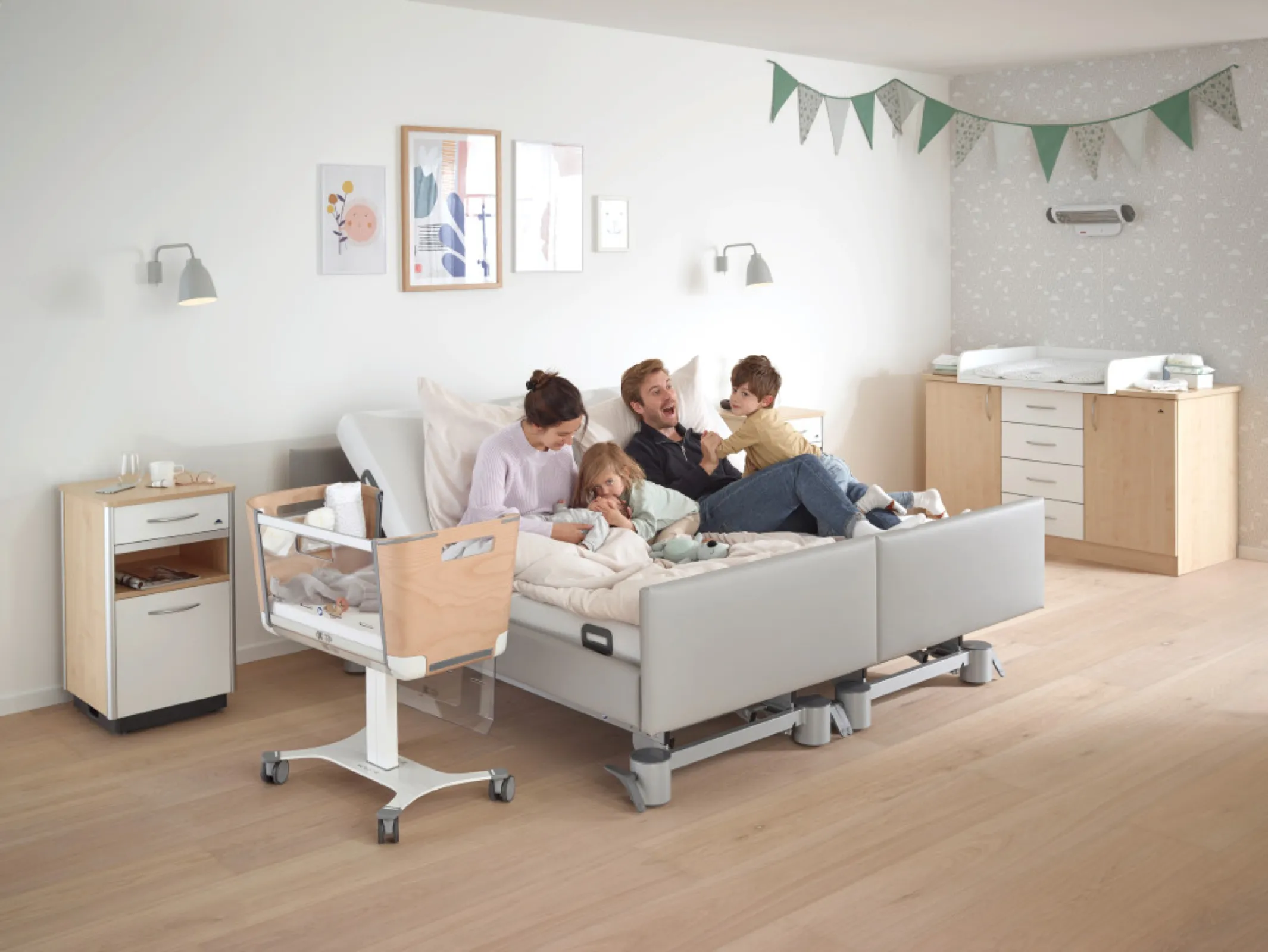 Baby cot Jovie from Stiegelmeyer