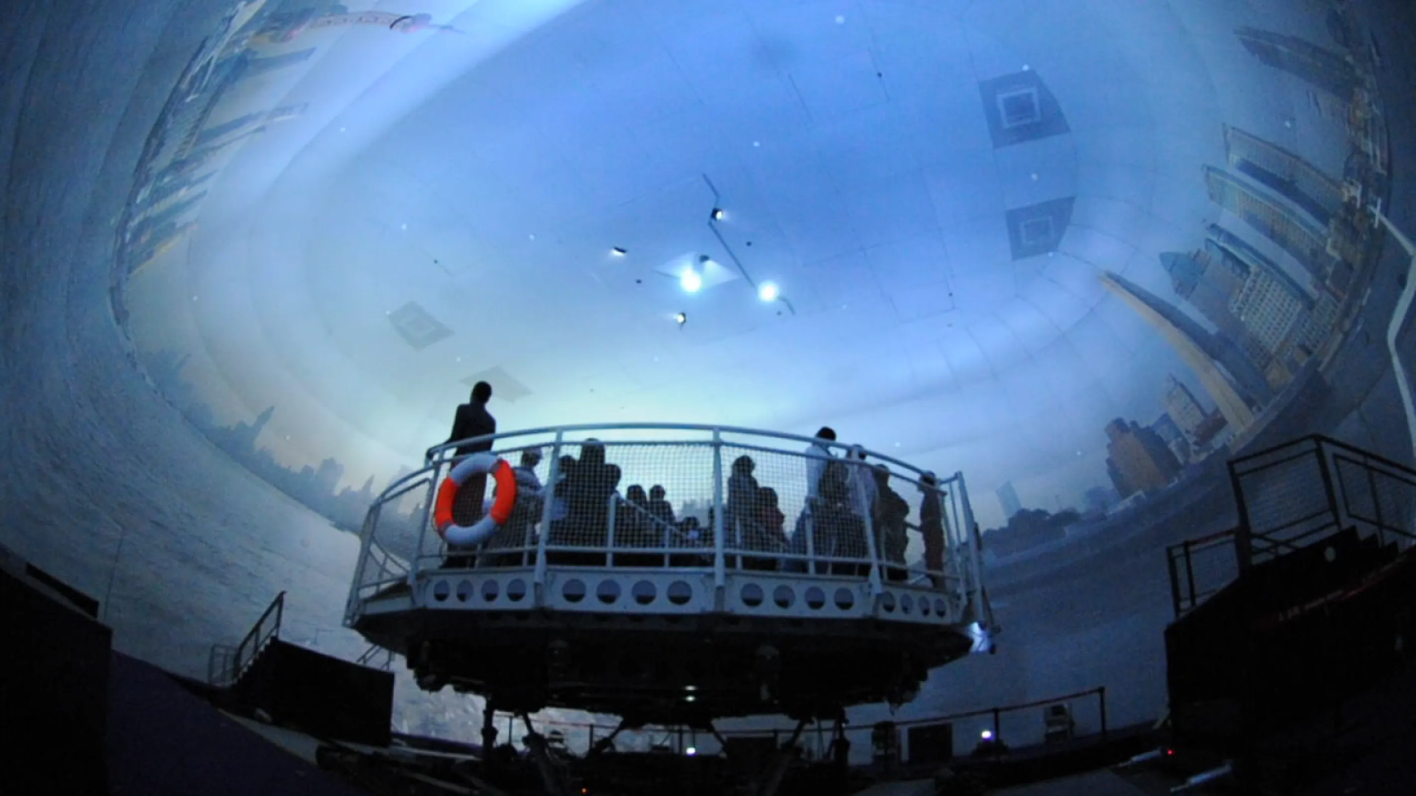 immersive dome with dynamic platform