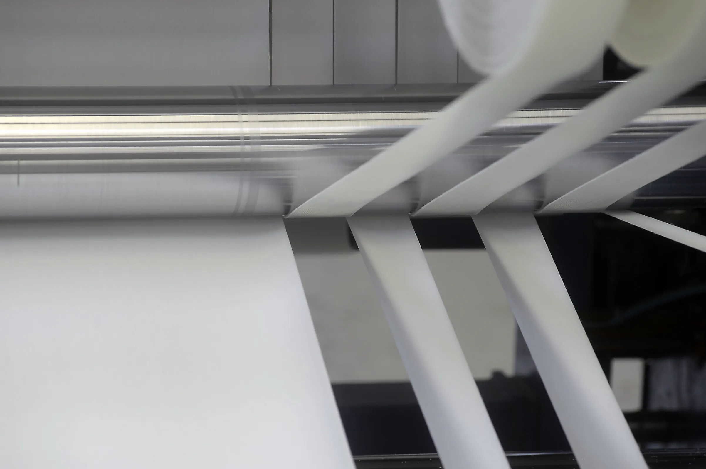 Slitting process of Silicone Roller Covering