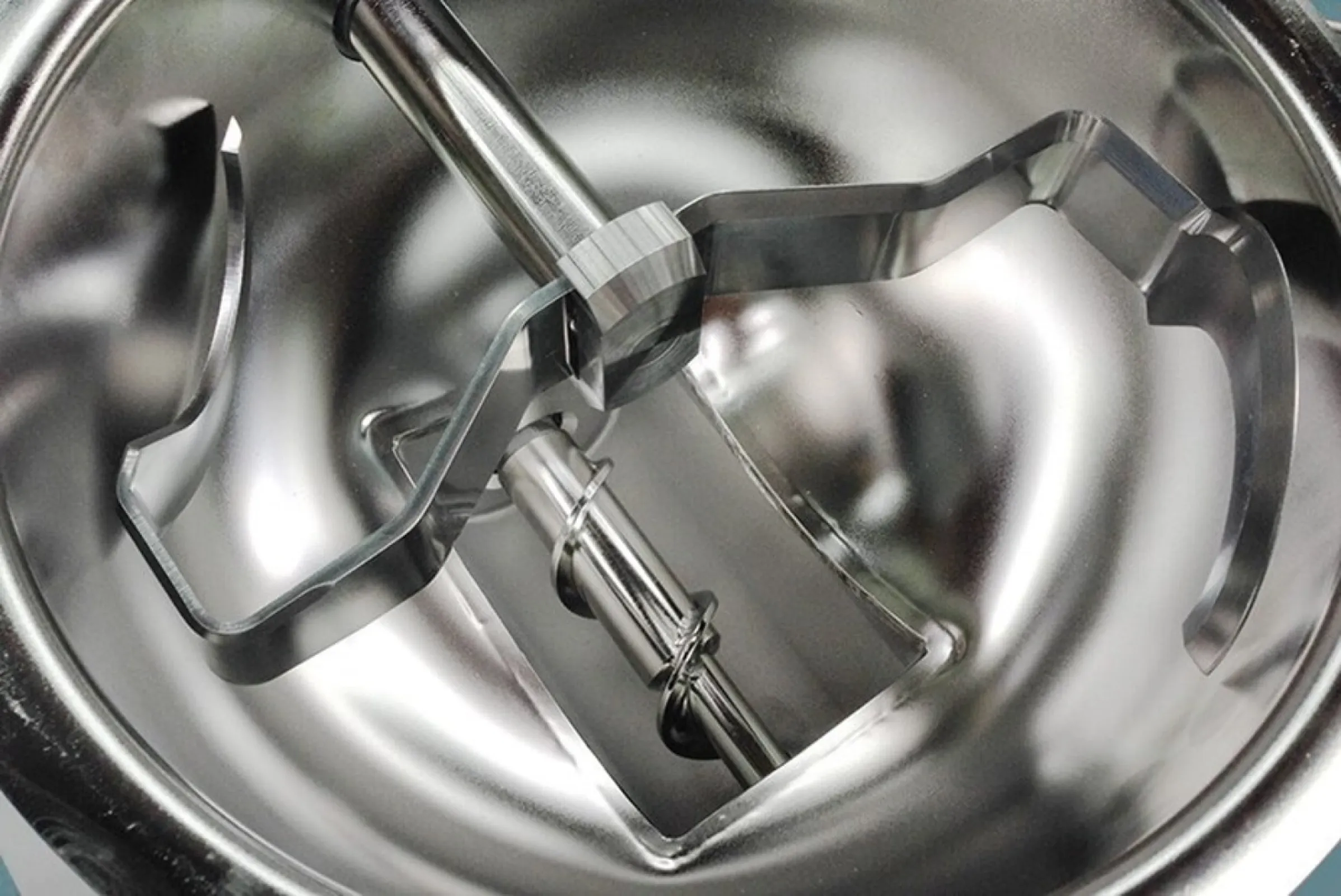 Single screw feeders