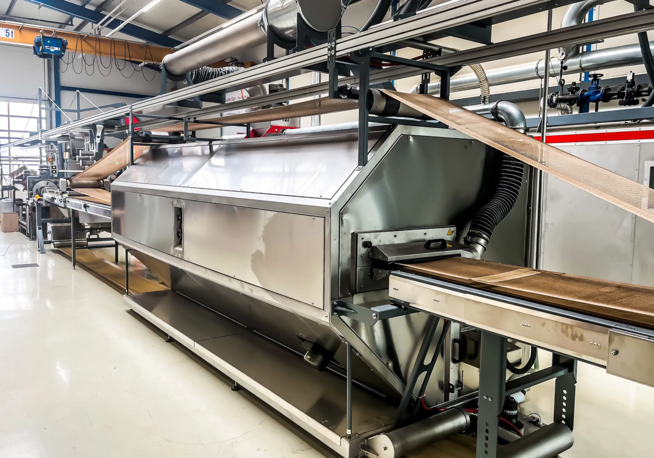 HiPerSet: Single channel heatsetting machine