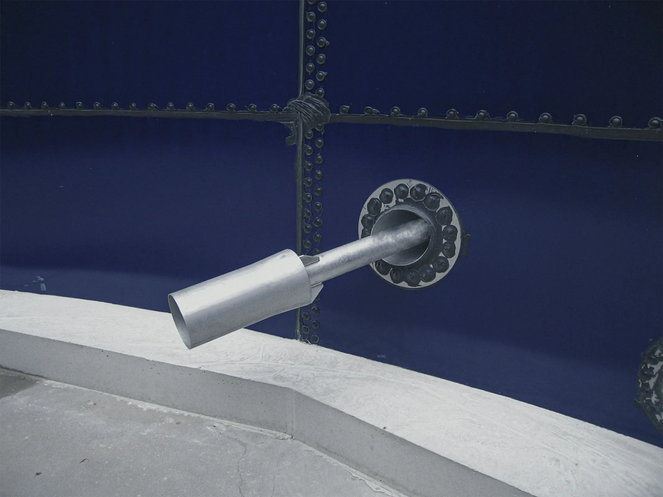 Second downstream mixing element