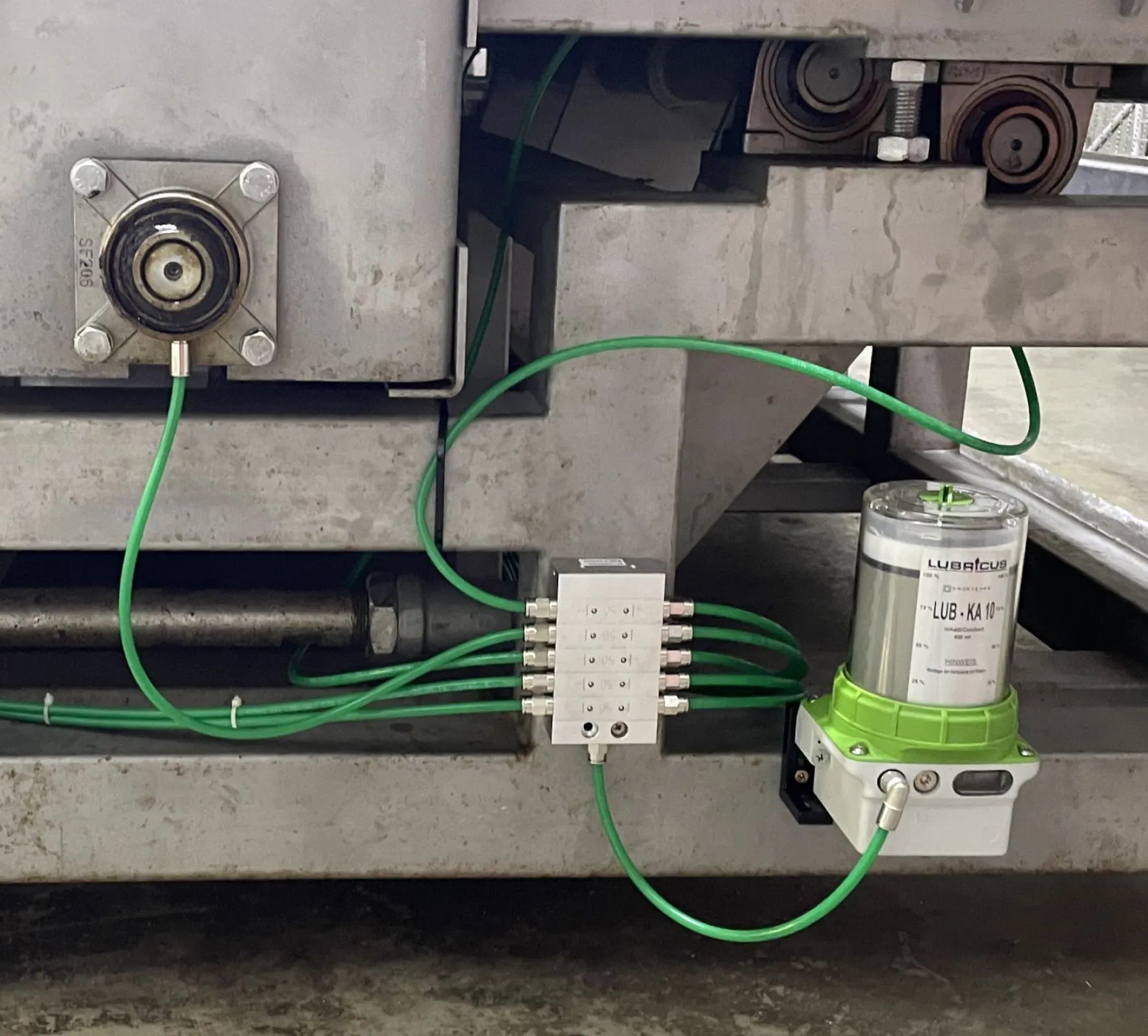 Lubricus B with progressive distributor