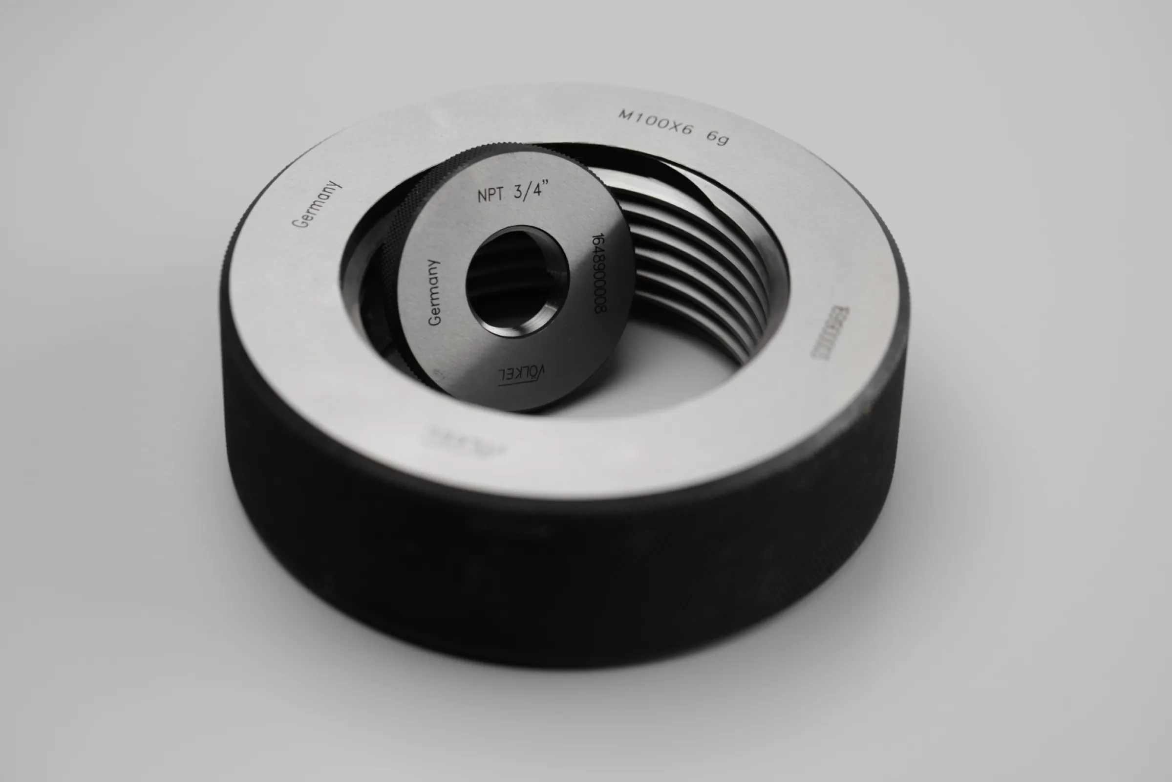 Precision thread gauges