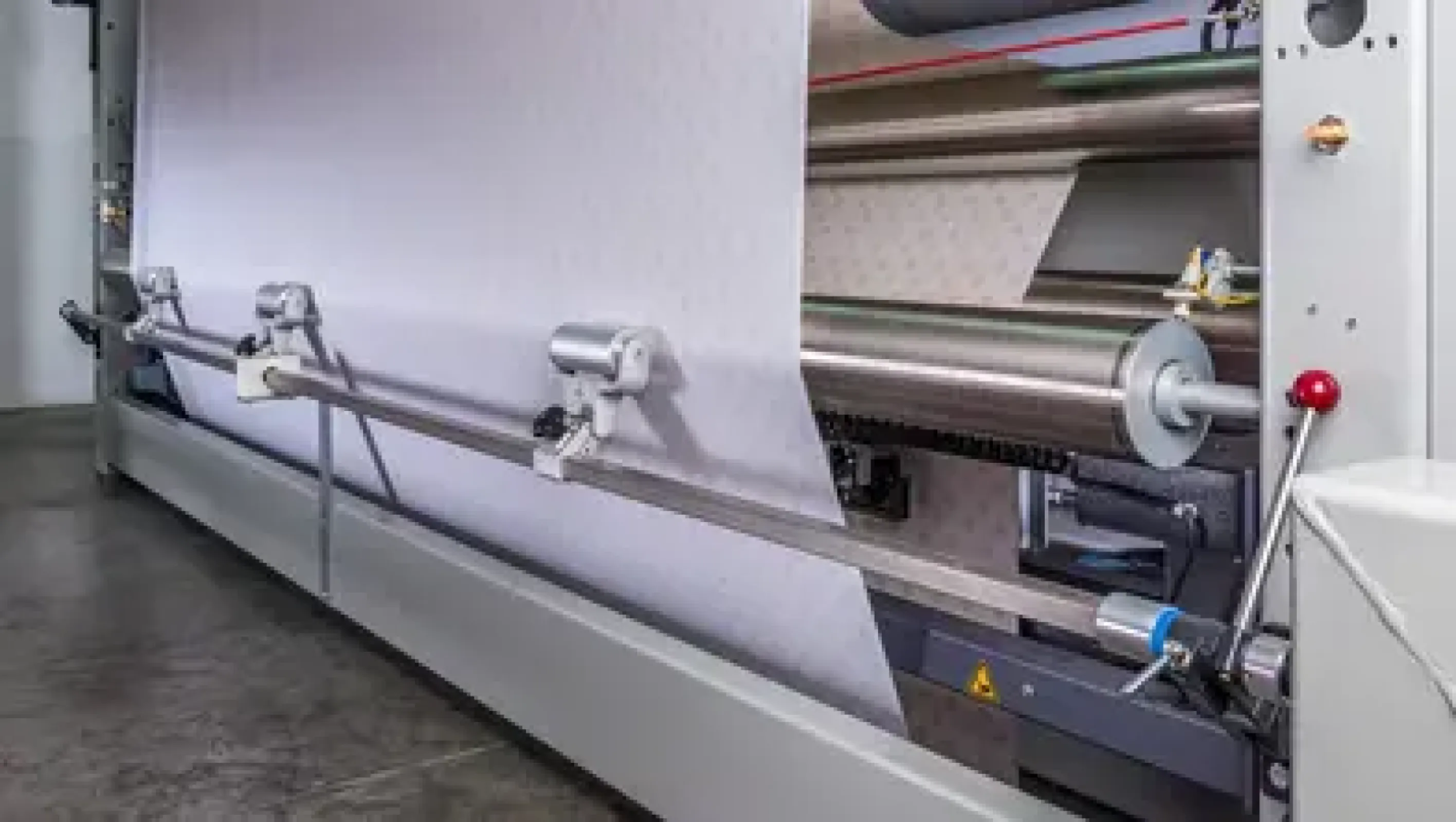 Sensors at the stenter frame outlet measure the residual moisture of the fabric and adjust the system if the value is too high or too low. (Pezzoli / Italy)