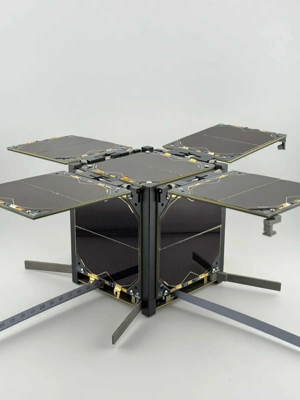 CyBEEsat 1U plattform (XL version) - by Quantum Galactics GmbH