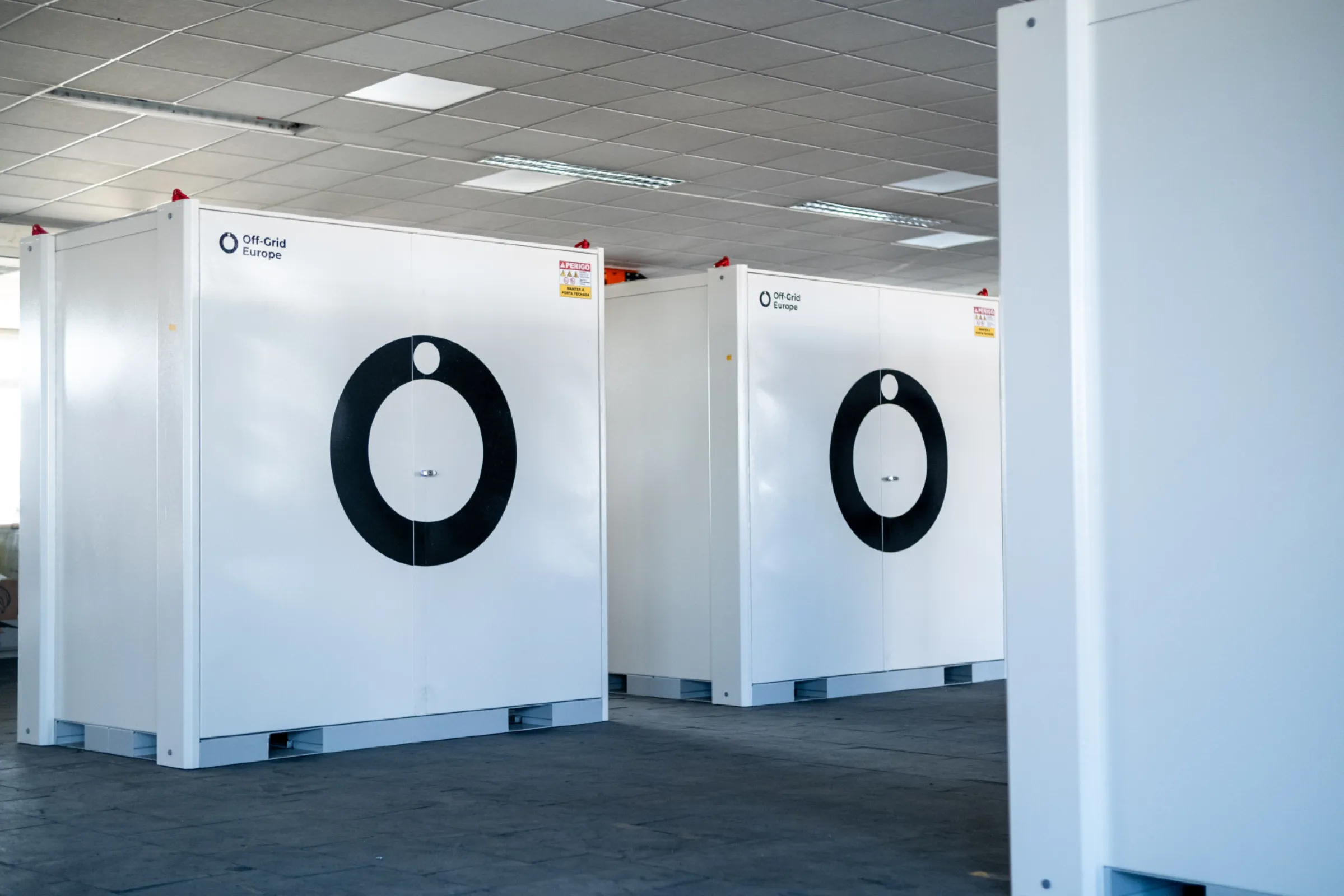 Off-Grid Europe Ohms Box: All-in-one BESS solution