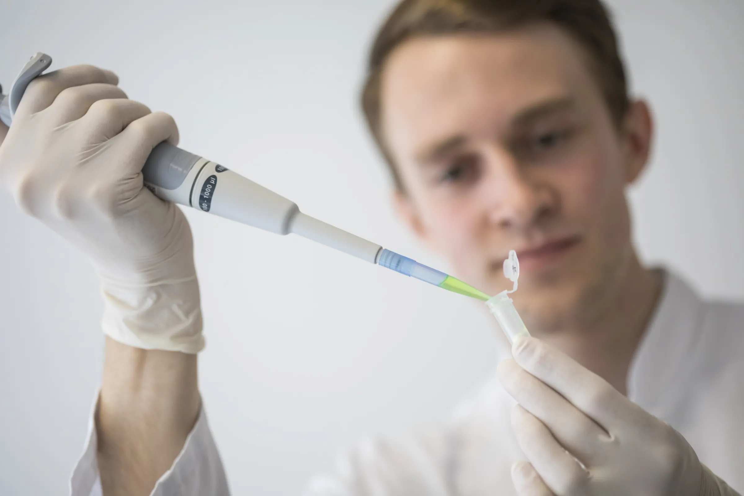 OEKO-TEX® ECO PASSPORT Your reliable third-party certification system for safe and sustainable colourants, auxiliaries and other chemicals.