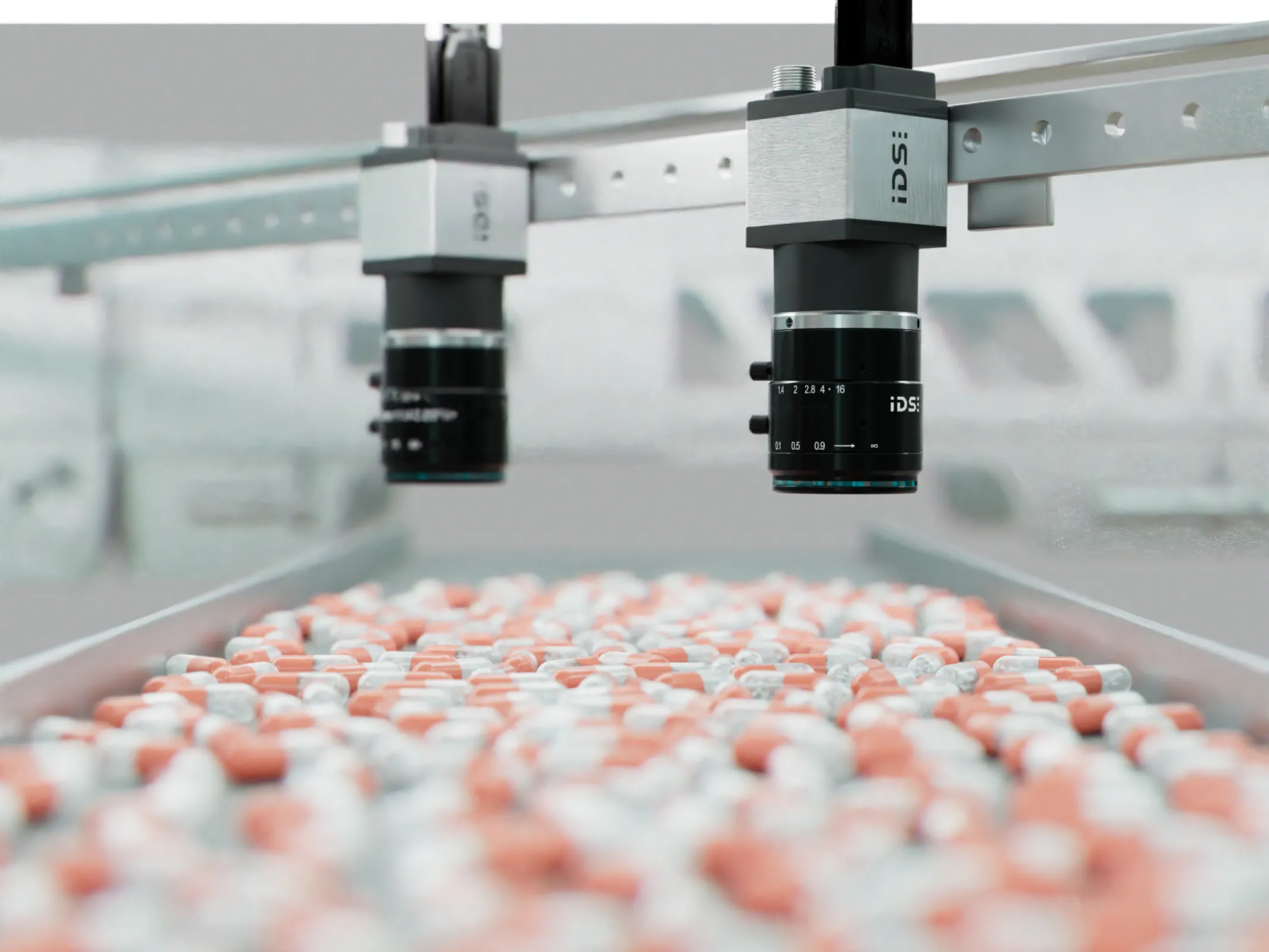 Industrial cameras ensure the highest quality  standards in the production of medications, help to analyse samples in the  laboratory and provide support in diagnostics.