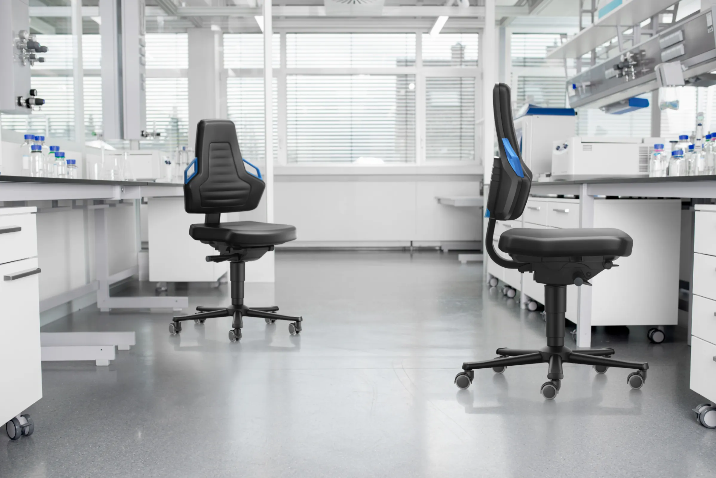 NEXIT LABORATORY CHAIRS