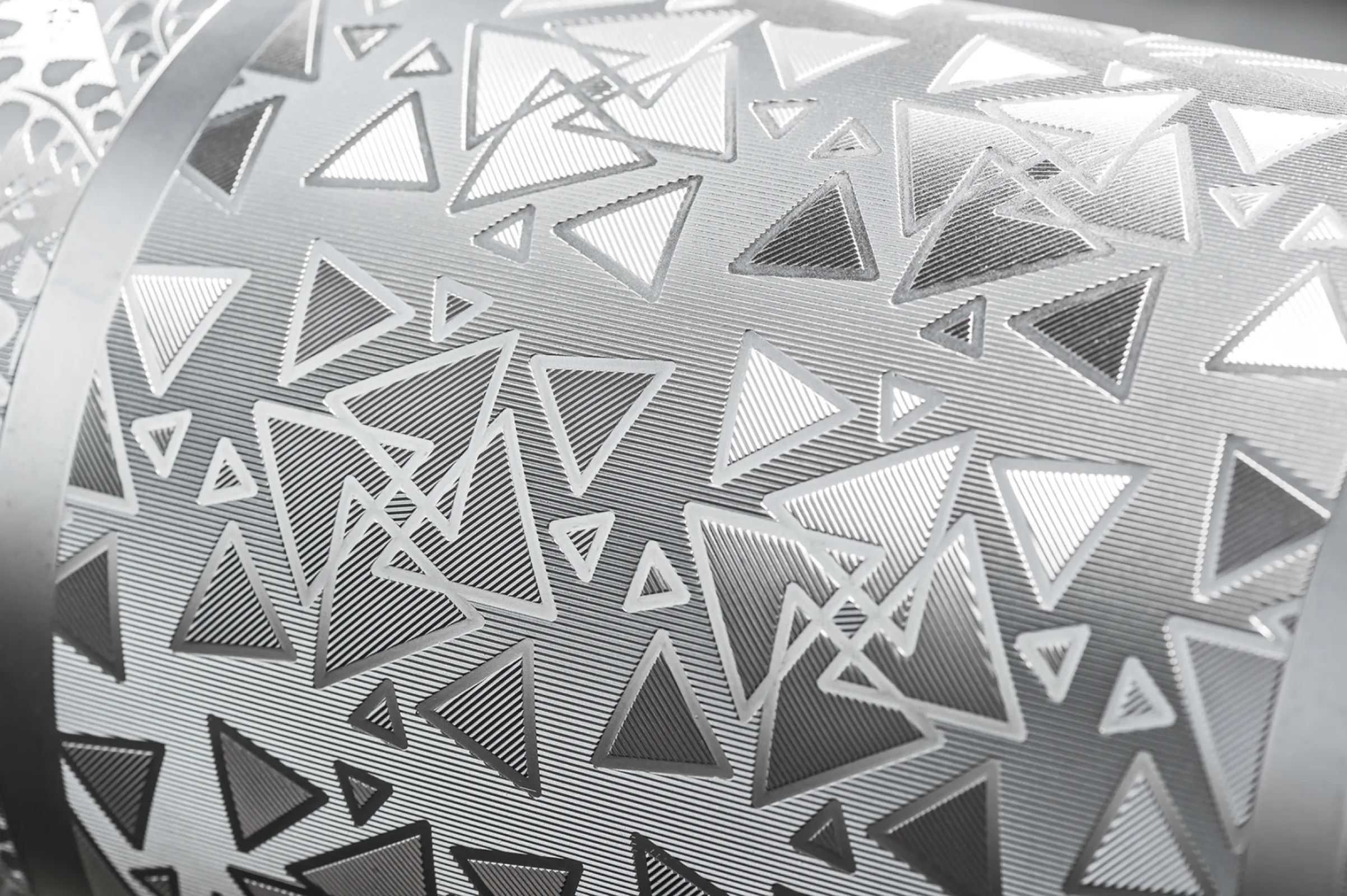 High-quality smooth and engraved top/bottom rollers | Design development service