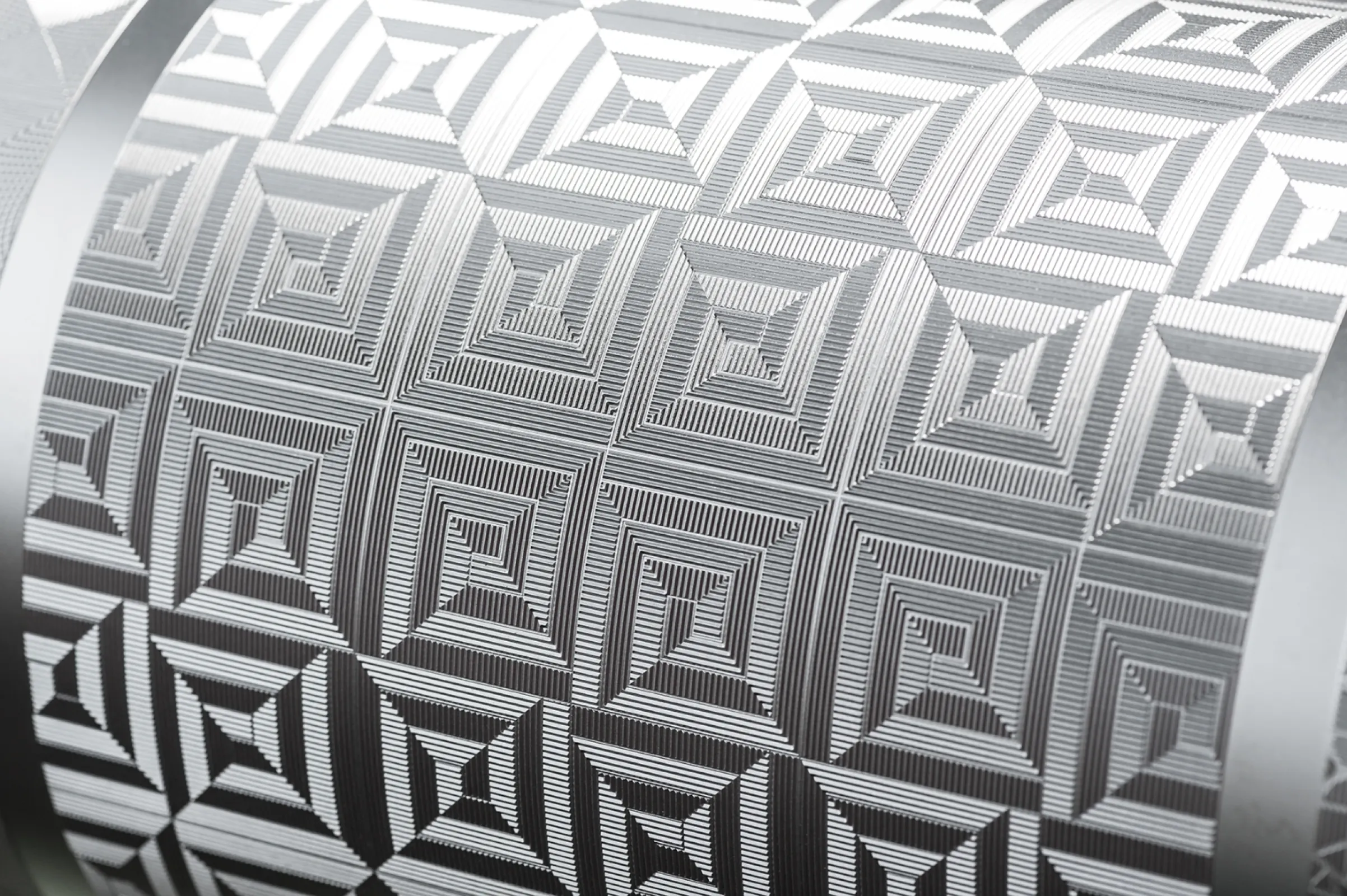 High-quality smooth and engraved top/bottom rollers | Design development service