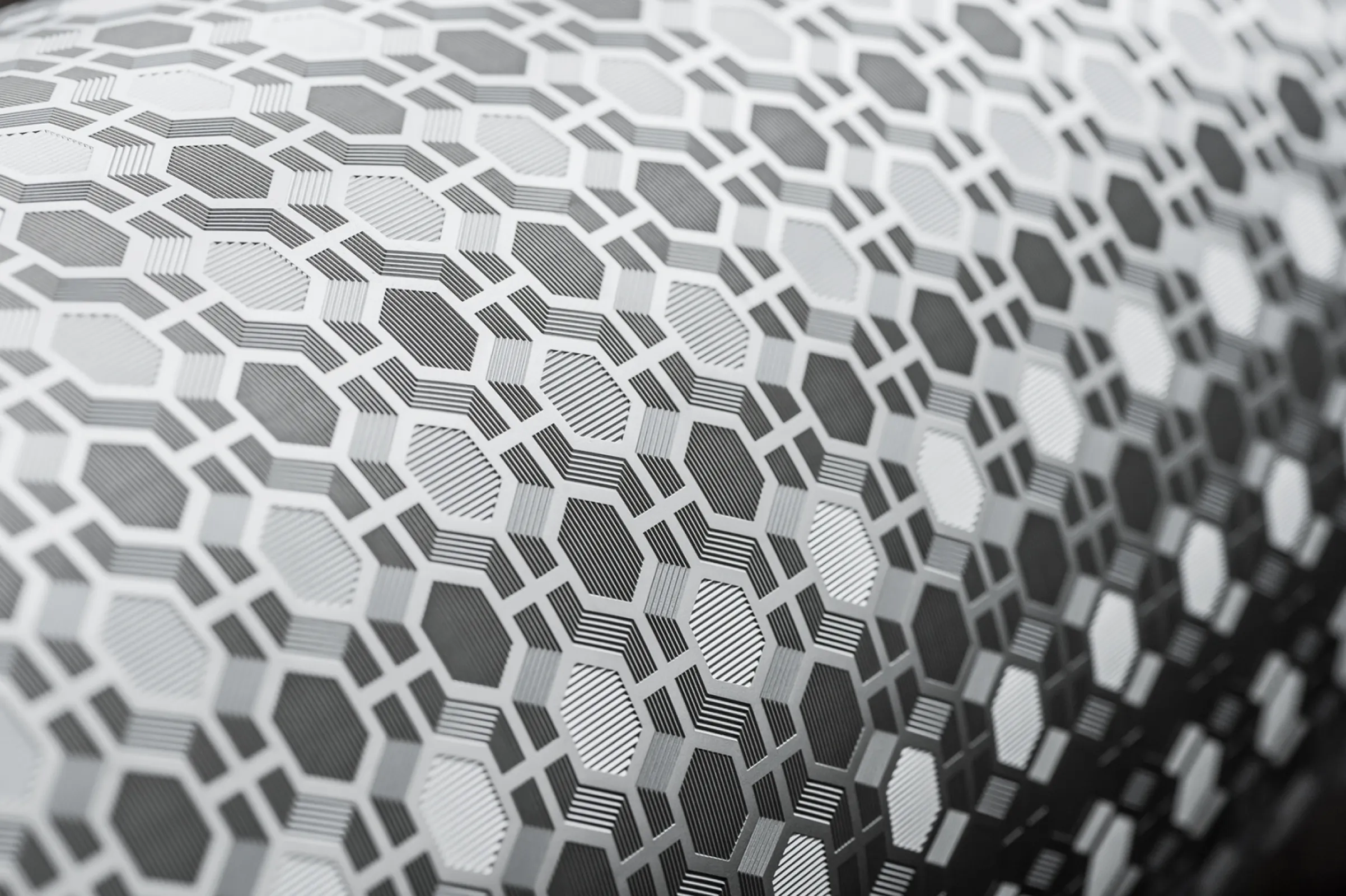 High-quality smooth and engraved top/bottom rollers | Design development service