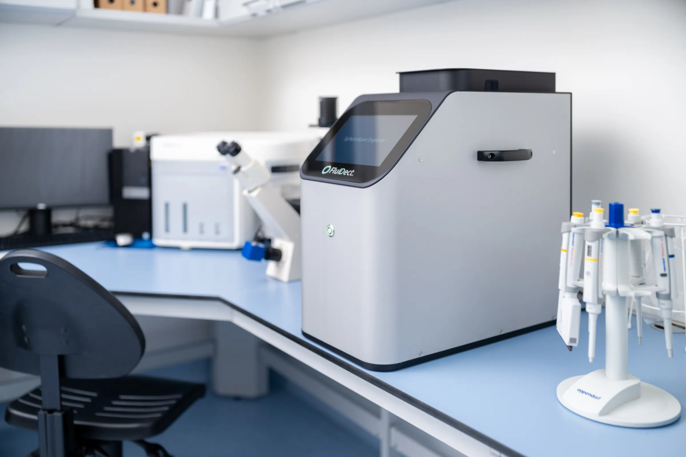 SpheroScan Explorer in a laboratory environment.