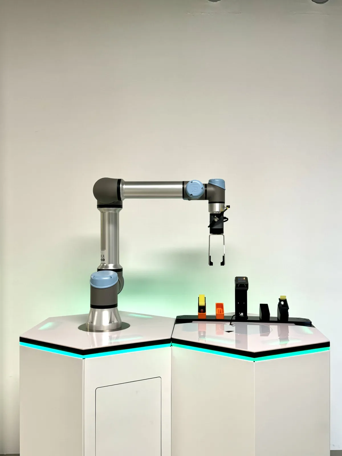 flexible iHEX system with cobot integration