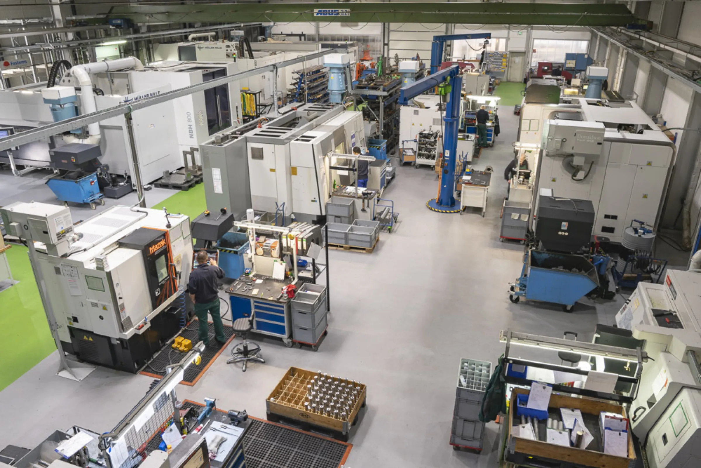 State-of-the-art milling and turning – in-house production for maximum precision and quality control.