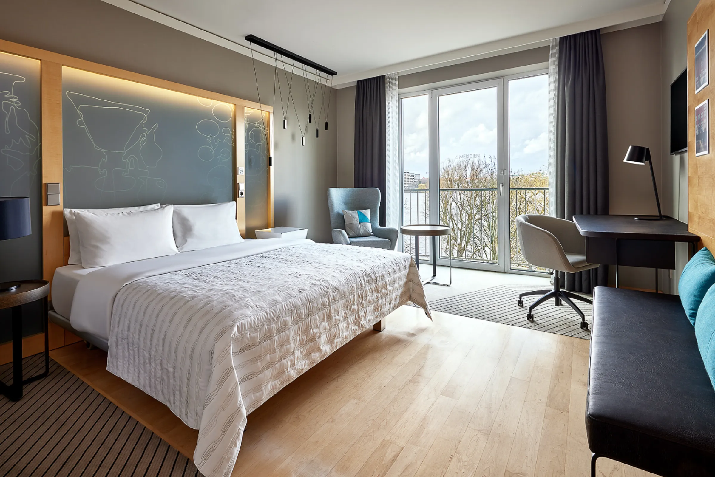 Le Méridien Hamburg - Deluxe Room