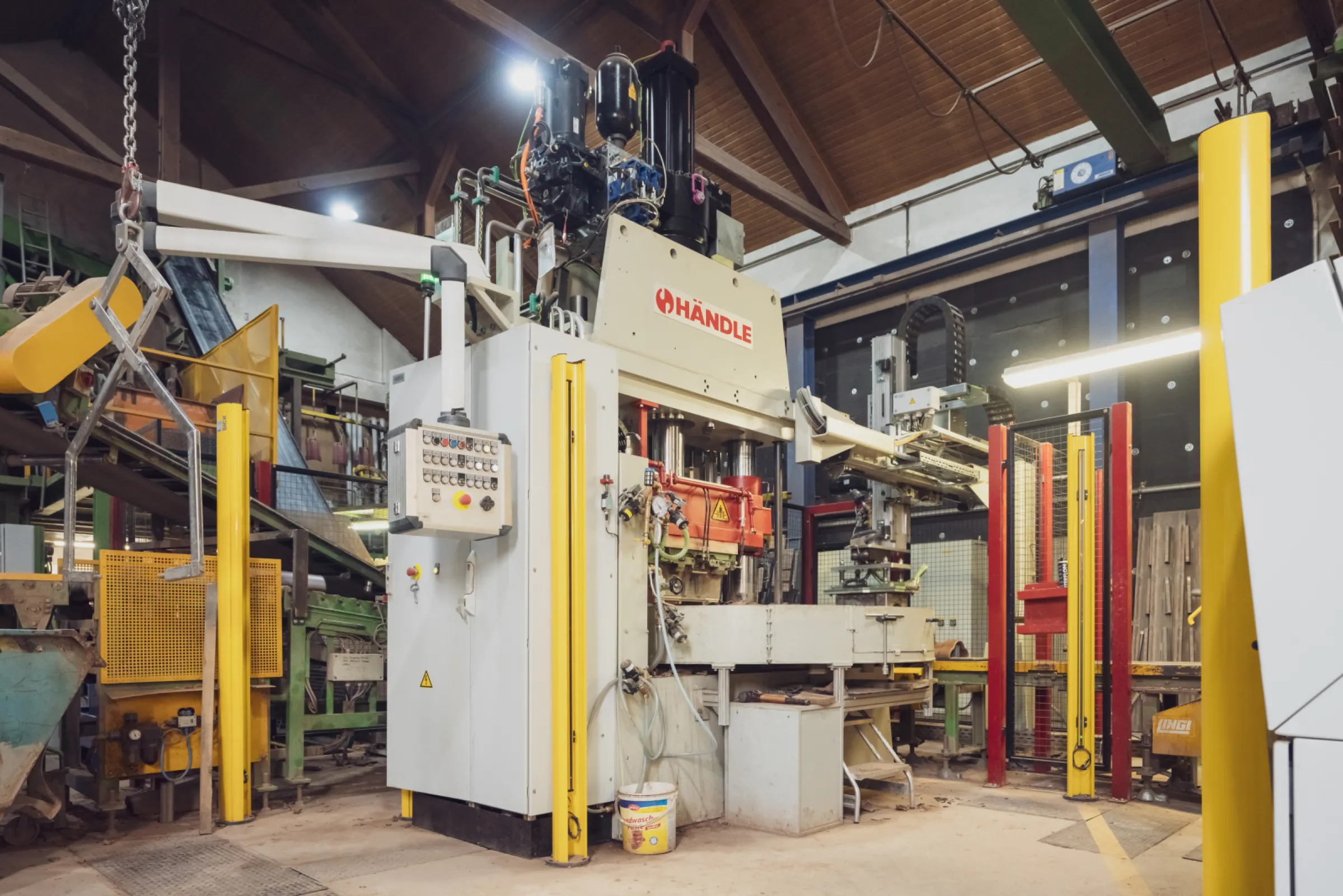 HAENDLE Accessory Roof Tile Press WEGA