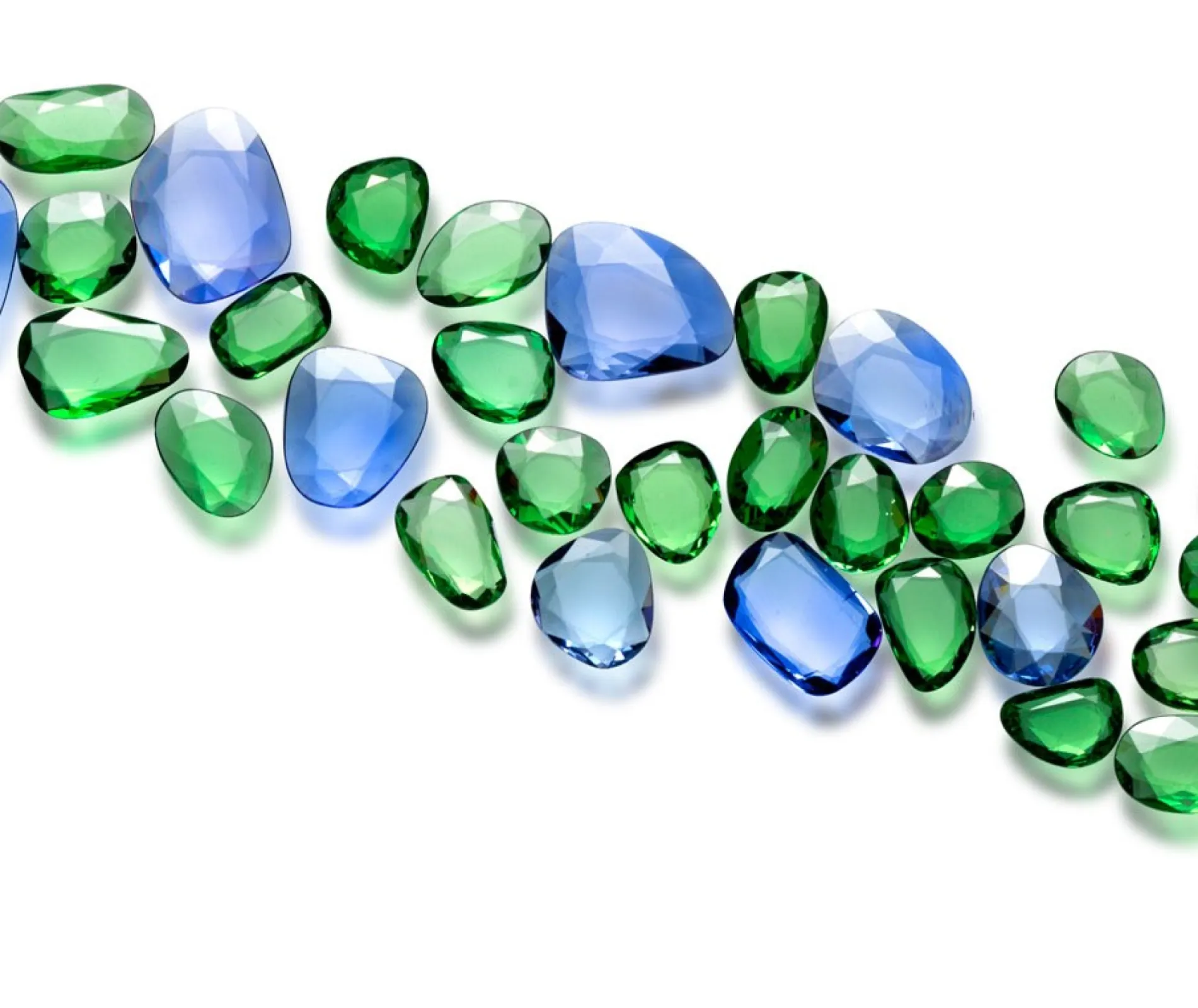 DOUBLE ROSE cut in Tsavorite and Tanzanite